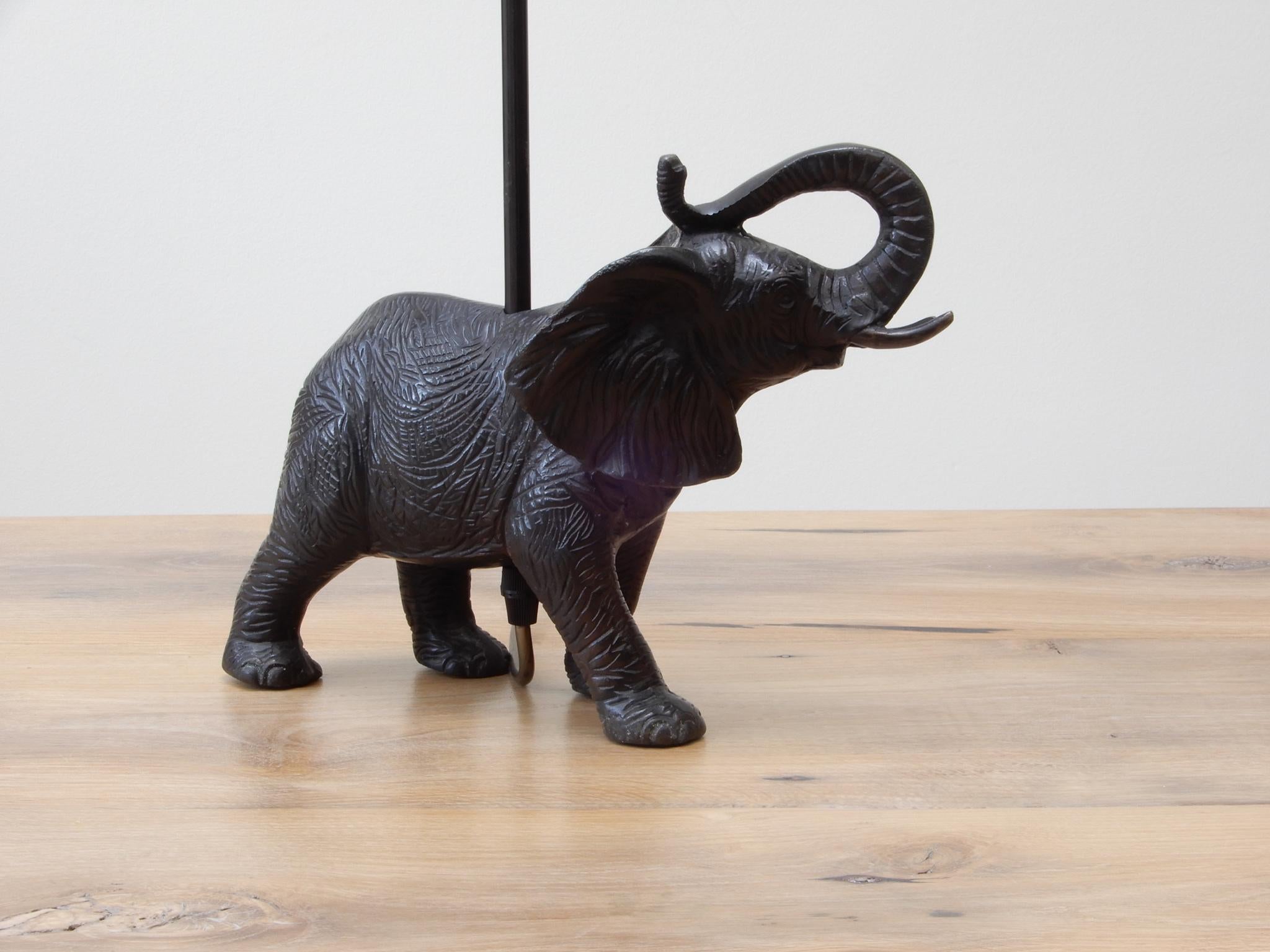 20th Century Pair of Vintage Bronze Black Patina Elephant Lamps For Sale