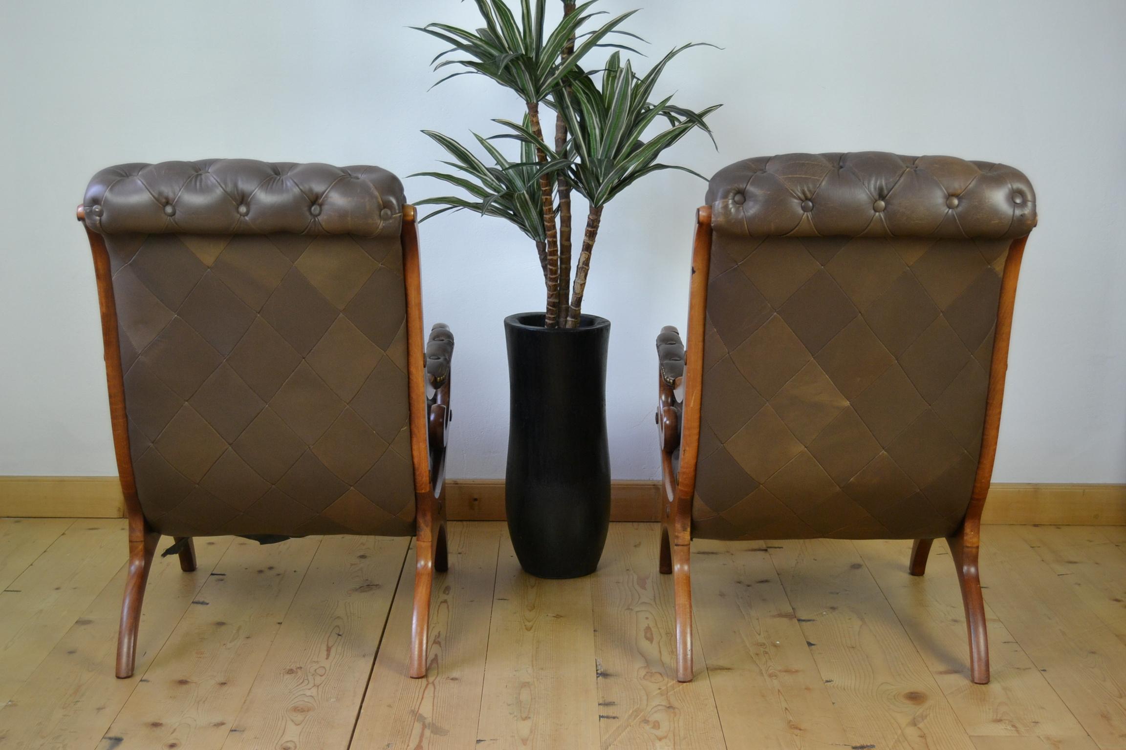 Pair of Vintage Brown Armchairs, Lounge Chairs Chesterfield Style In Good Condition In Antwerp, BE