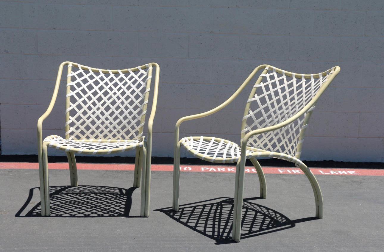 Mid-20th Century Pair of Vintage Brown Jordan Tamiami Patio Lounge Chairs and Ottomans For Sale