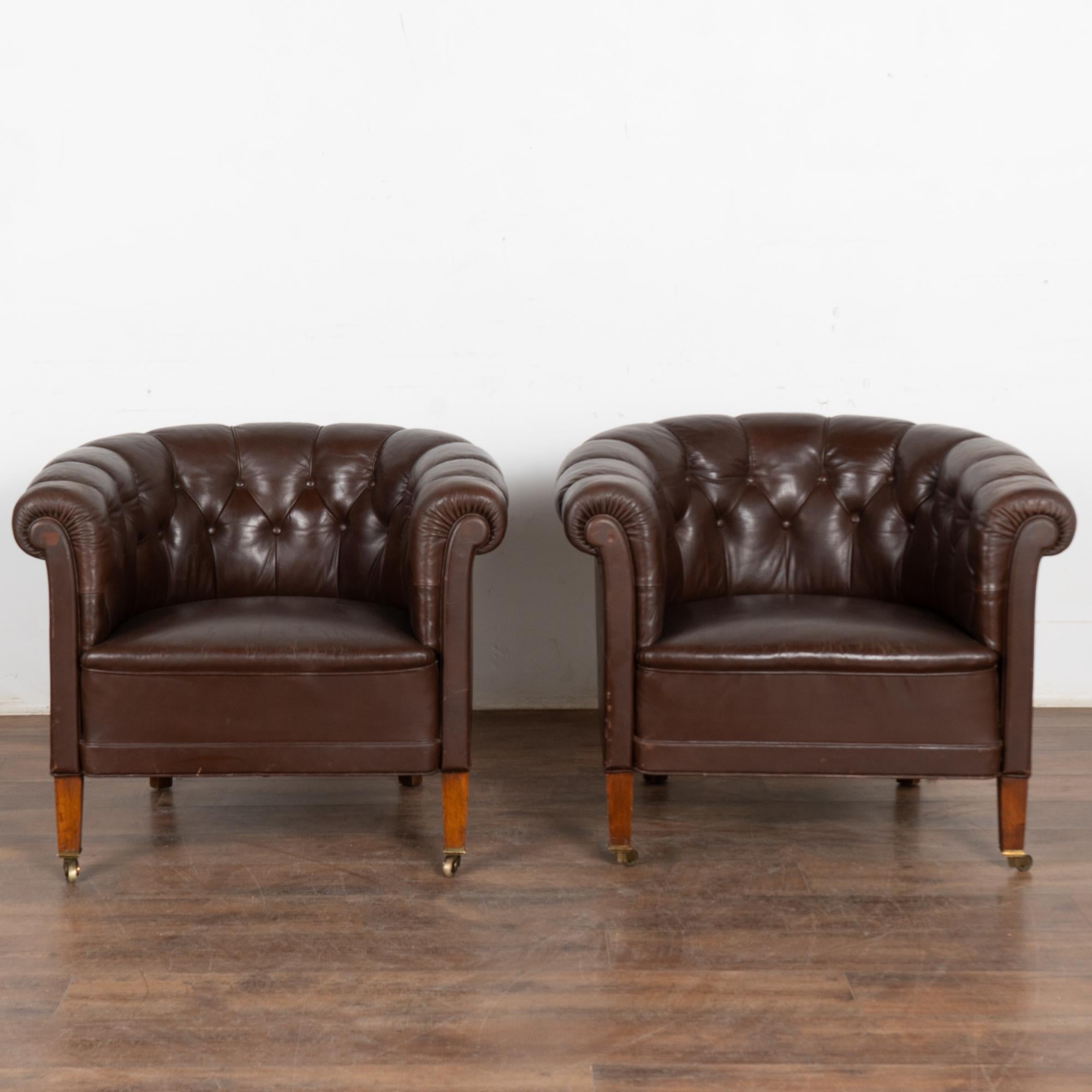Chesterfield Pair of Vintage Brown Leather Club Chairs, England circa 1940