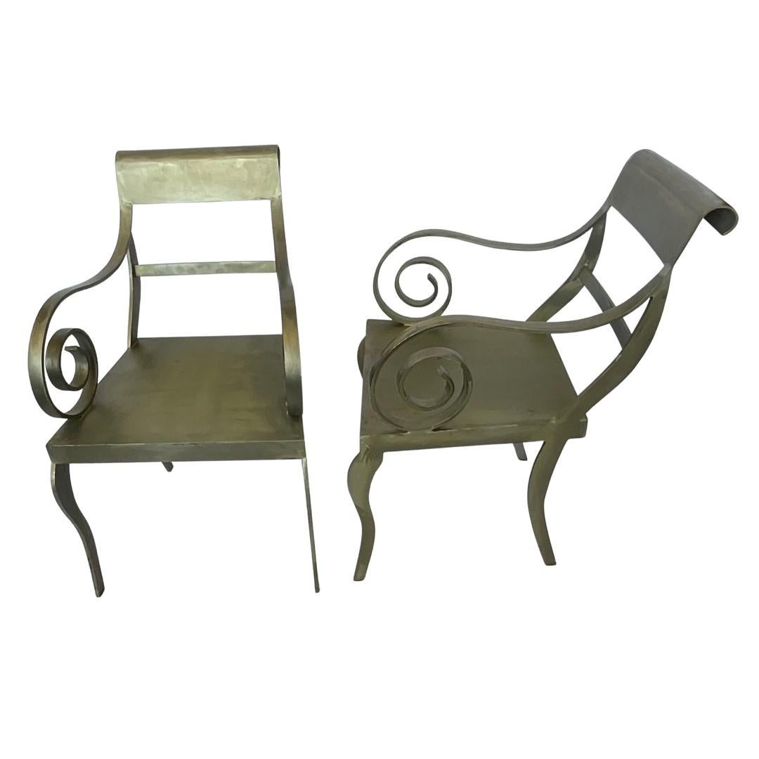 Ferronnerie Paire de fauteuils vintage en acier brossé en vente