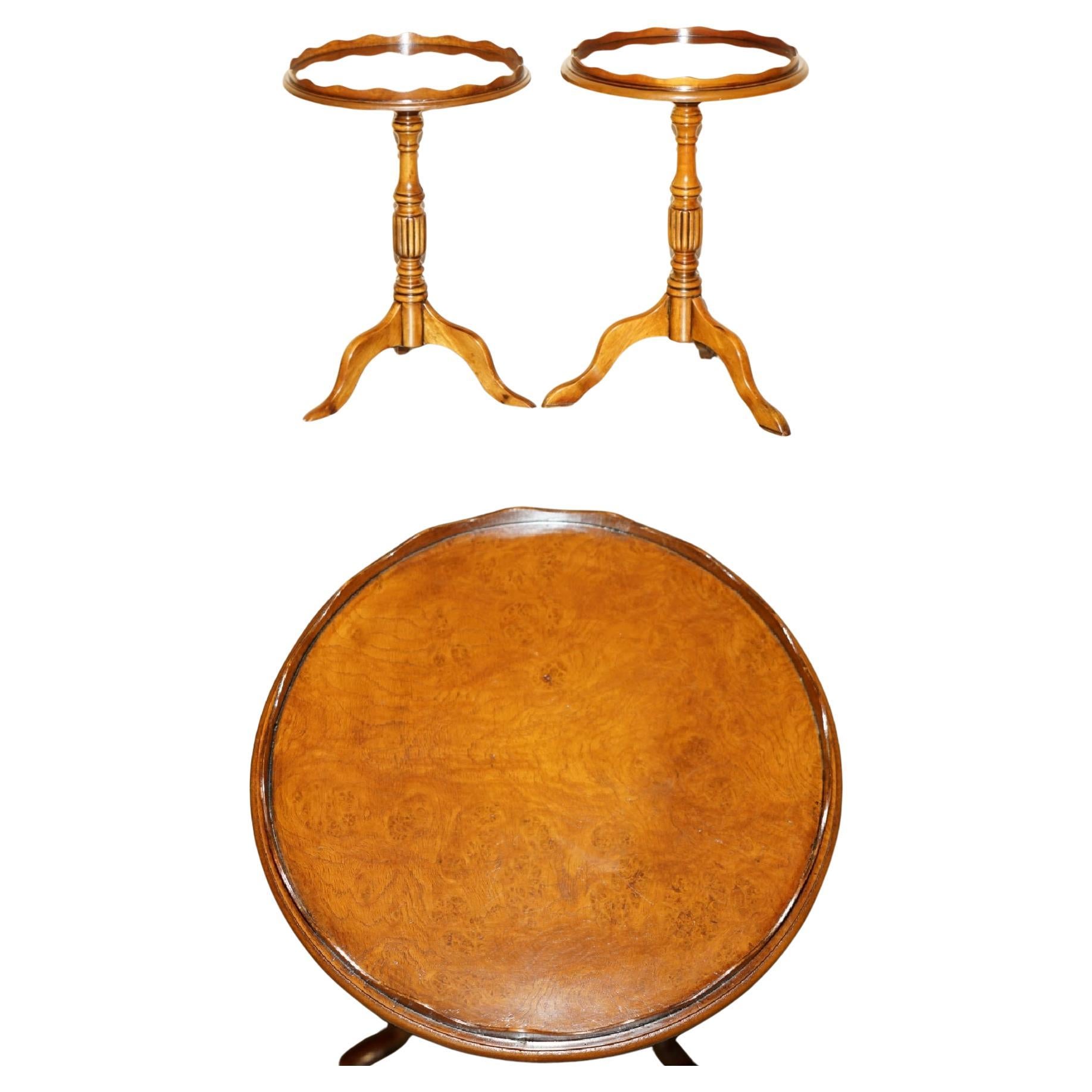 PAIR OF VINTAGE BURR WALNUT WiTH GALLERY RAILS SIDE END LAMP WINE TRIPOD TABLES For Sale