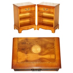 PAIR OF VINTAGE BURR WALNUT, YEW WOOD SHERATON REVIVAL LAMP SIDE END WINE TABLEs