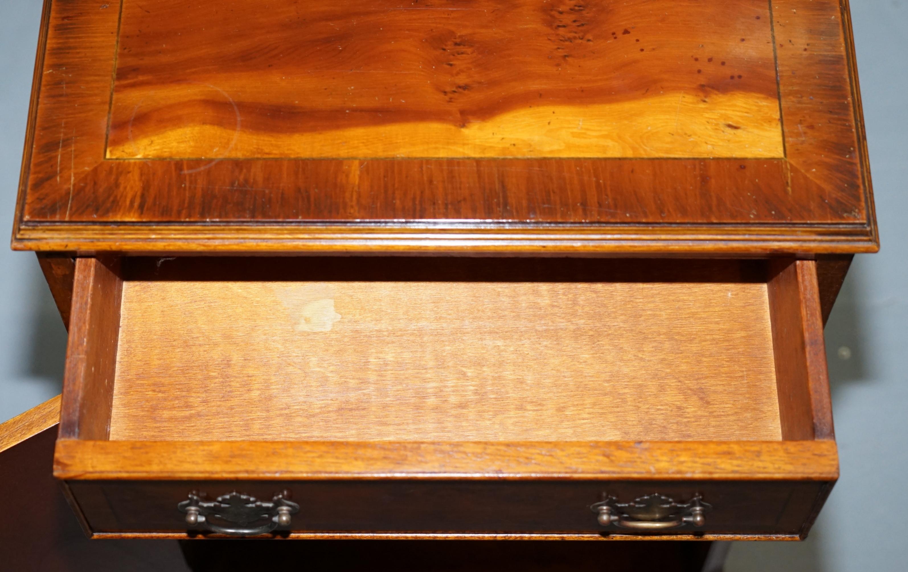 Pair of Vintage Burl Yew Wood Lamp, End or Wine Table Cupboards with Drawers For Sale 4