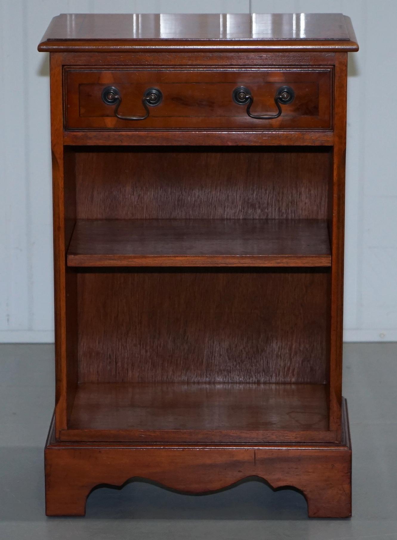 Pair of Vintage Burl Yew Wood Lamp, End or Wine Table Cupboards with Drawers For Sale 7