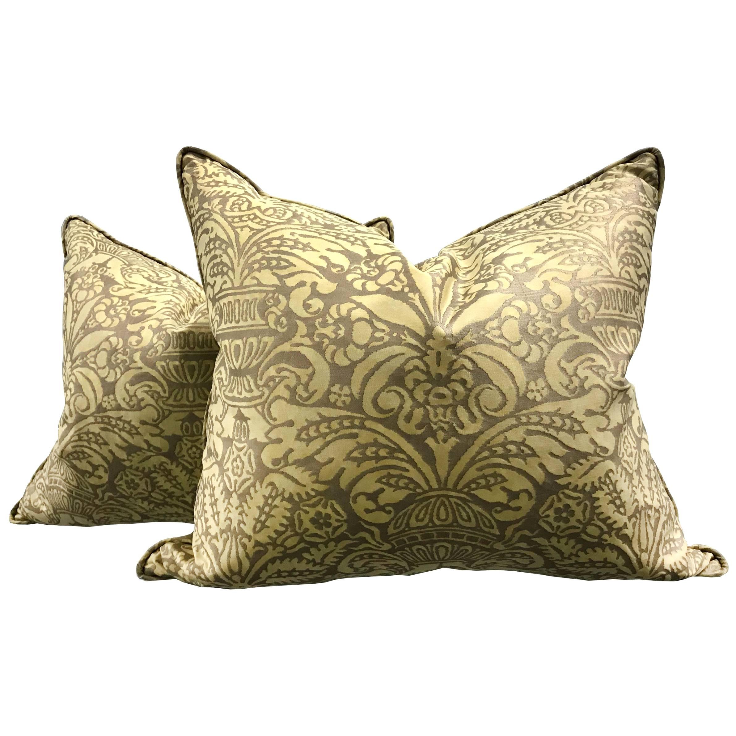 Pair of Vintage Campanelle Pattern Fortuny Pillows