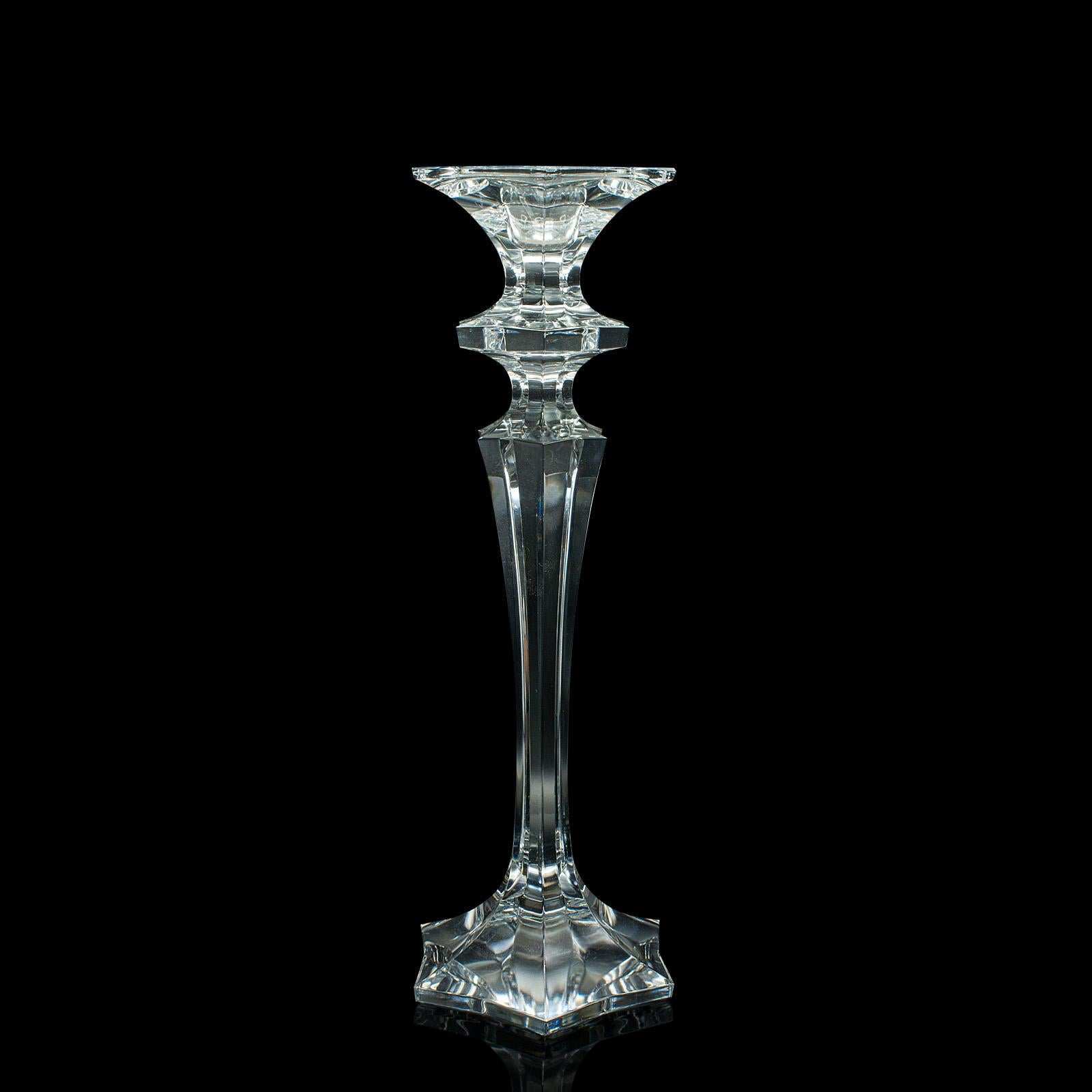 Moderno Coppia di candelieri d'epoca, inglese, vetro, beccuccio decorativo per candele, C.1970 in vendita