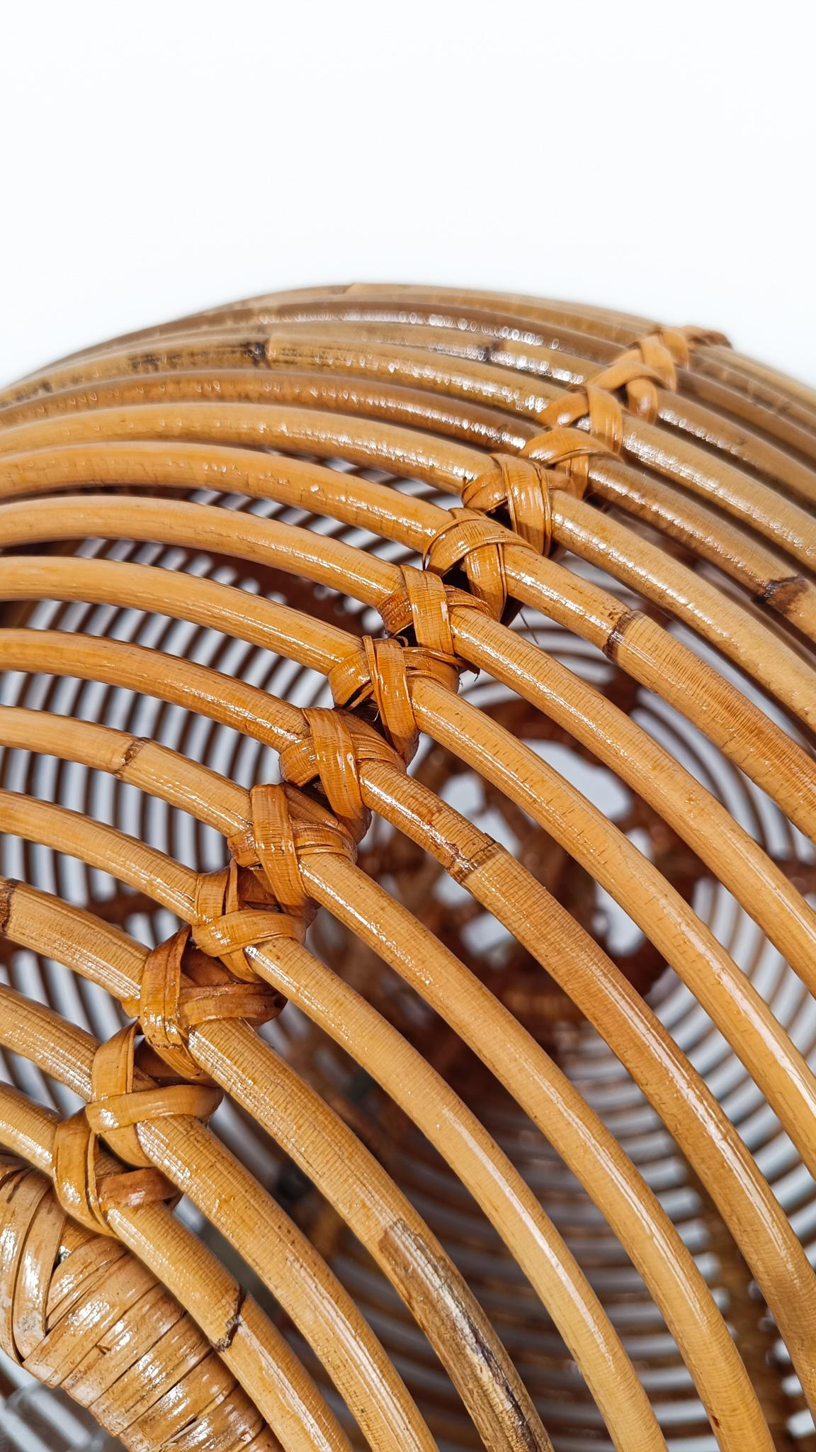 Pair of  Vintage Cane & Rattan Globe Pendants or Hanging Lights, 1970s In Good Condition For Sale In Roma, IT