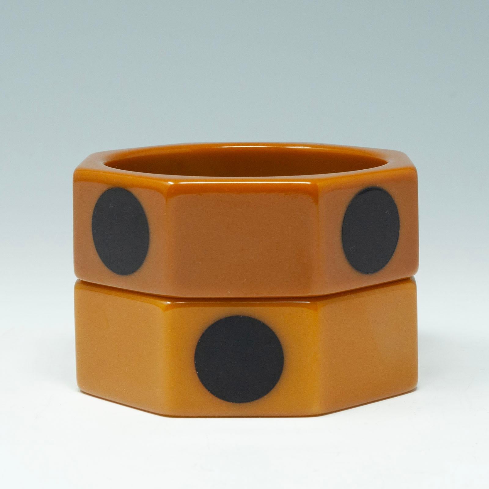 Contemporary Pair of Vintage Caramel with Black Dots Bakelite Hexagonal Bangles For Sale