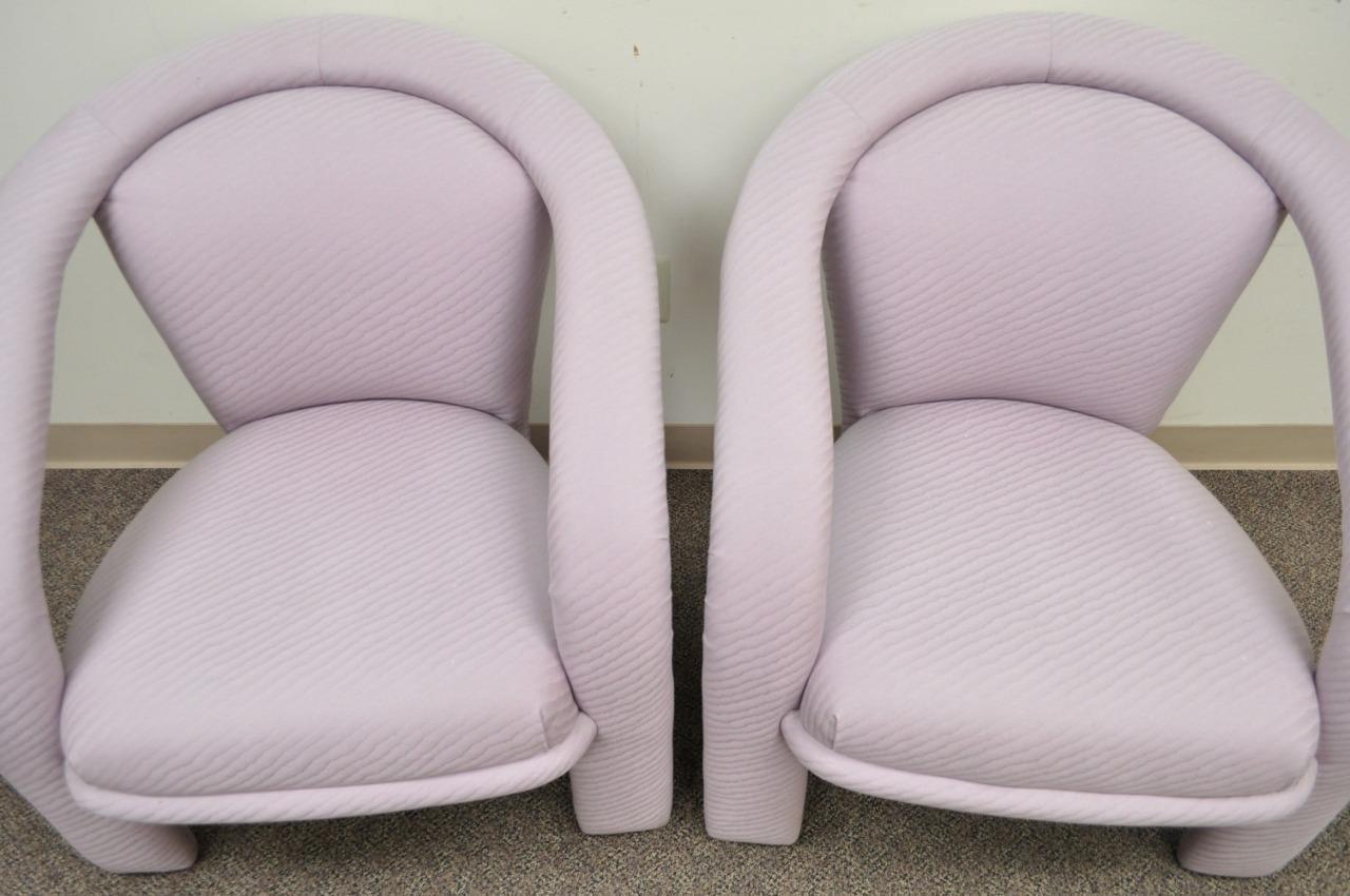 Pair of Vintage Carson's Sculptural Mid Century Modern Lounge Armchairs In Good Condition In Philadelphia, PA