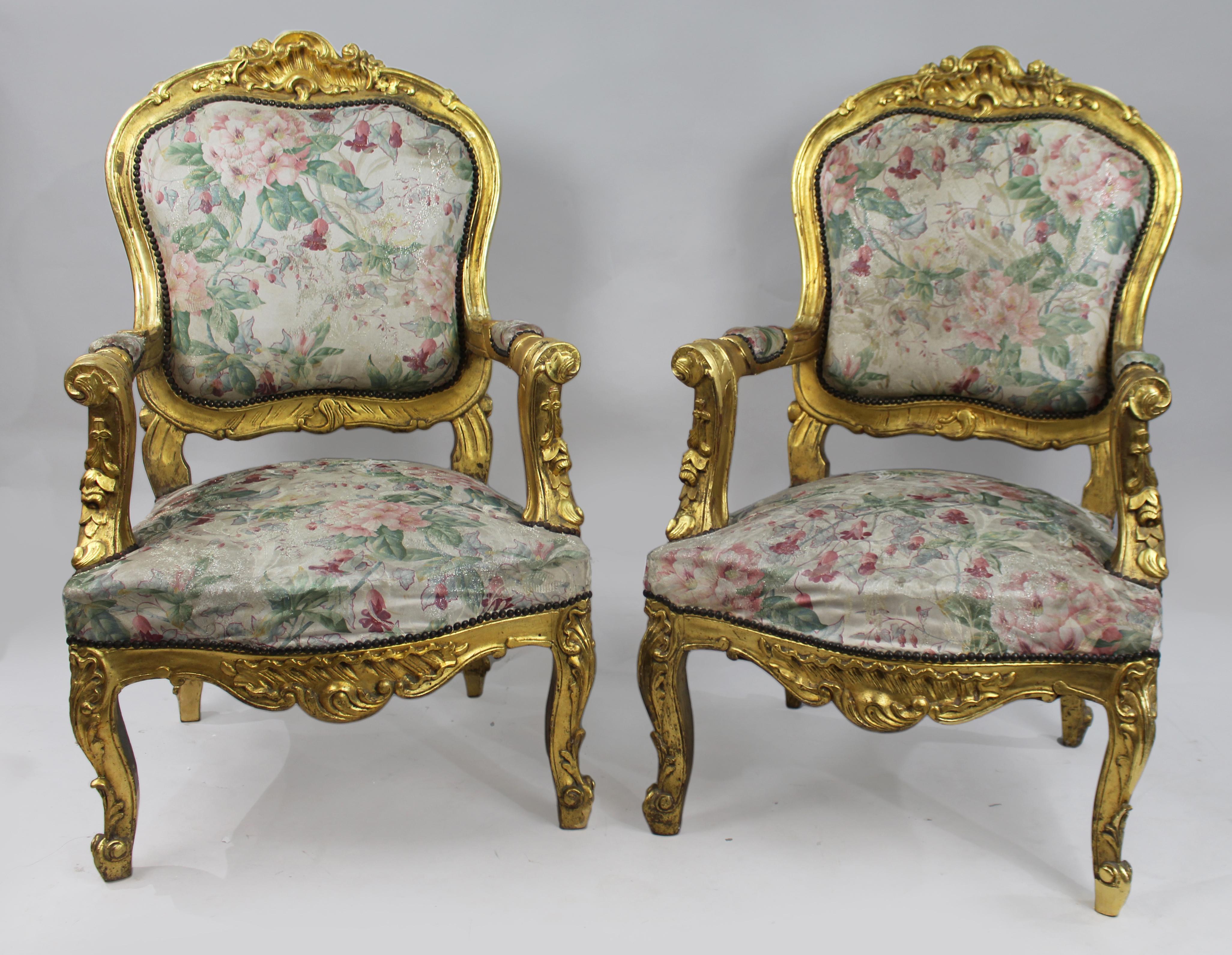 Paar Vintage geschnitzt Giltwood Louis XV Style Upholstering Armchairs im Angebot 4