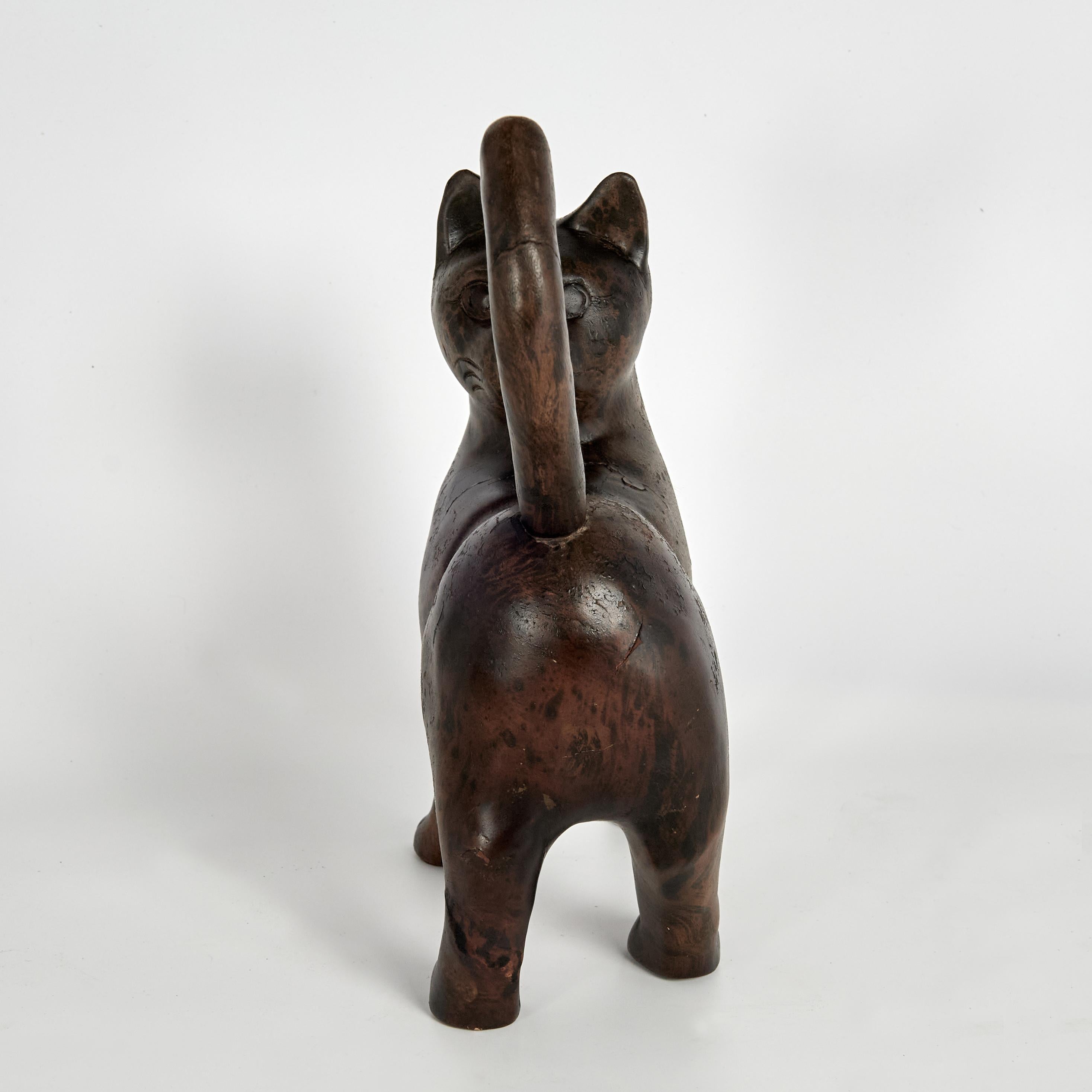 Mid-Century moderno Coppia di gatti vintage intagliati in Wood in vendita
