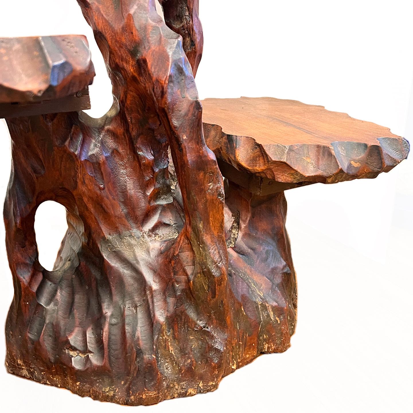 Paire de tables vintage en bois sculpté en vente 2