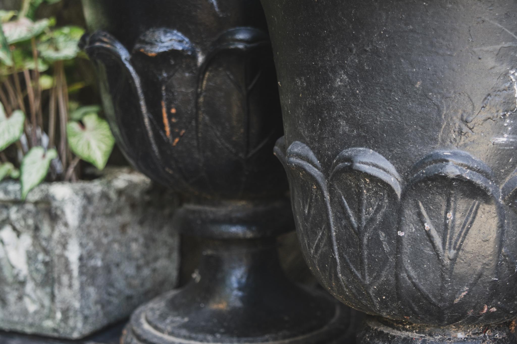 Pair of Vintage Cast Iron Garden Urns 3