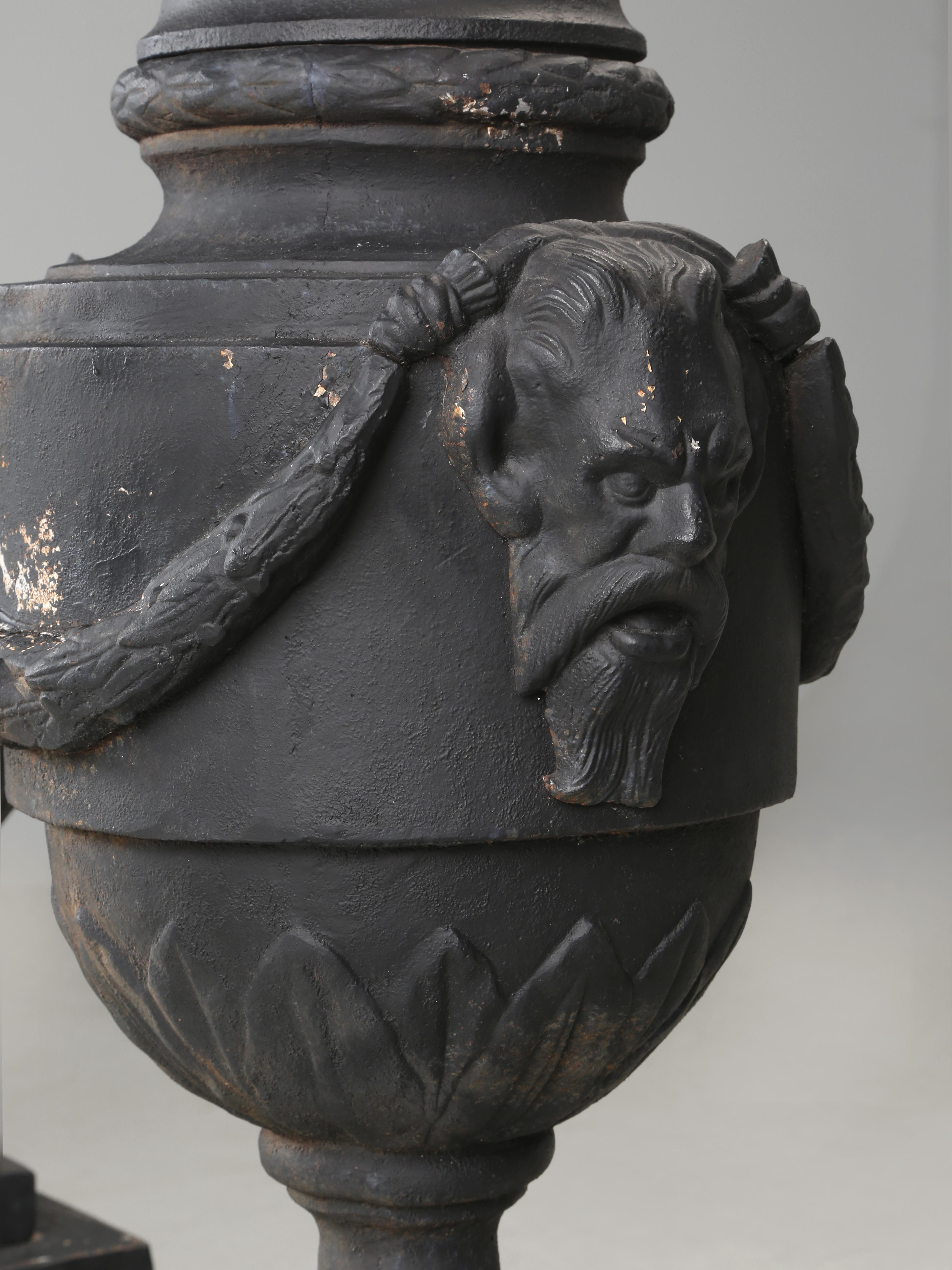 Pair of vintage Cast Iron Neoclassical Urns Matching Cast Iron Plinths c1900's For Sale 7