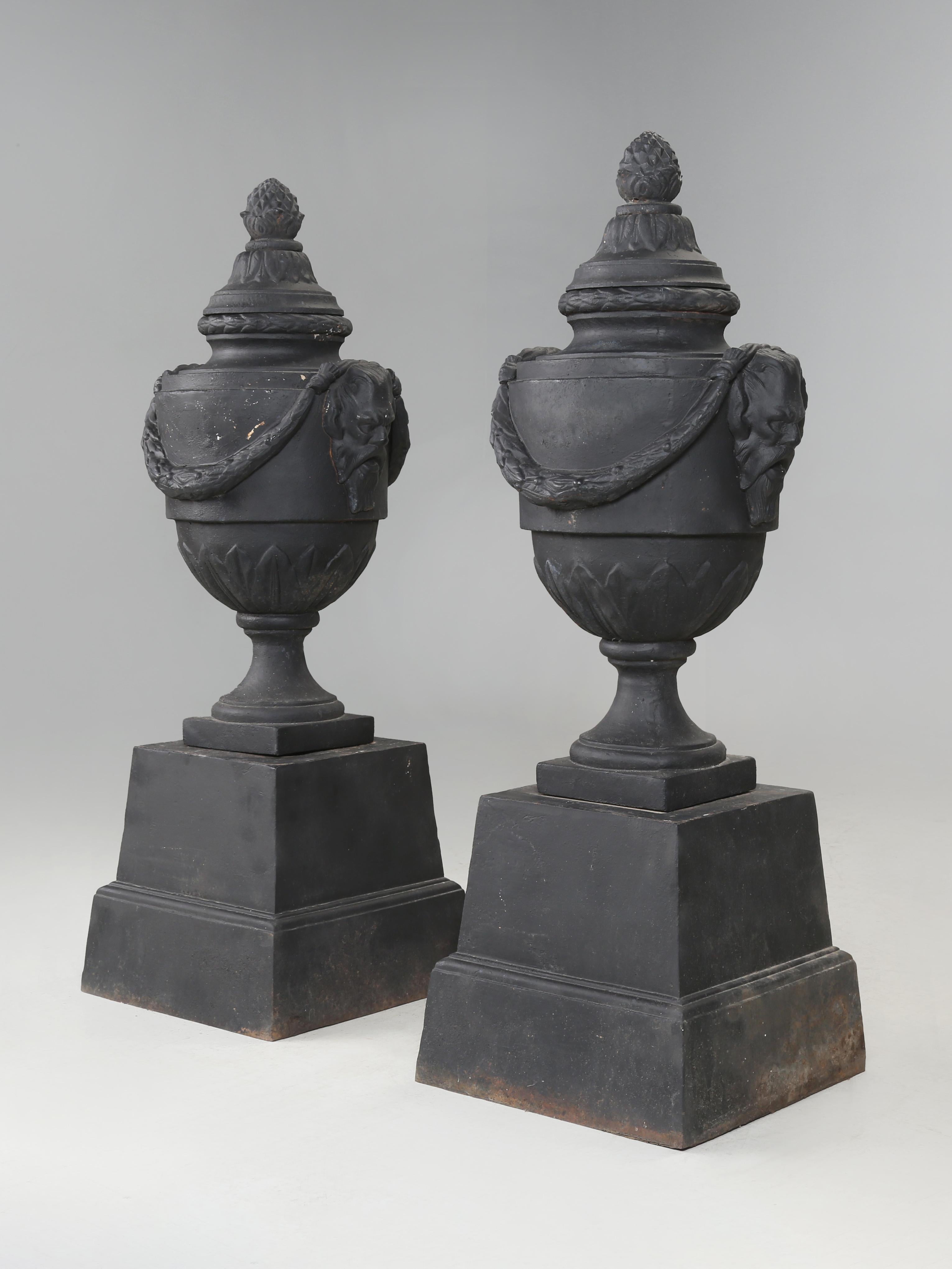French Pair of vintage Cast Iron Neoclassical Urns Matching Cast Iron Plinths c1900's For Sale