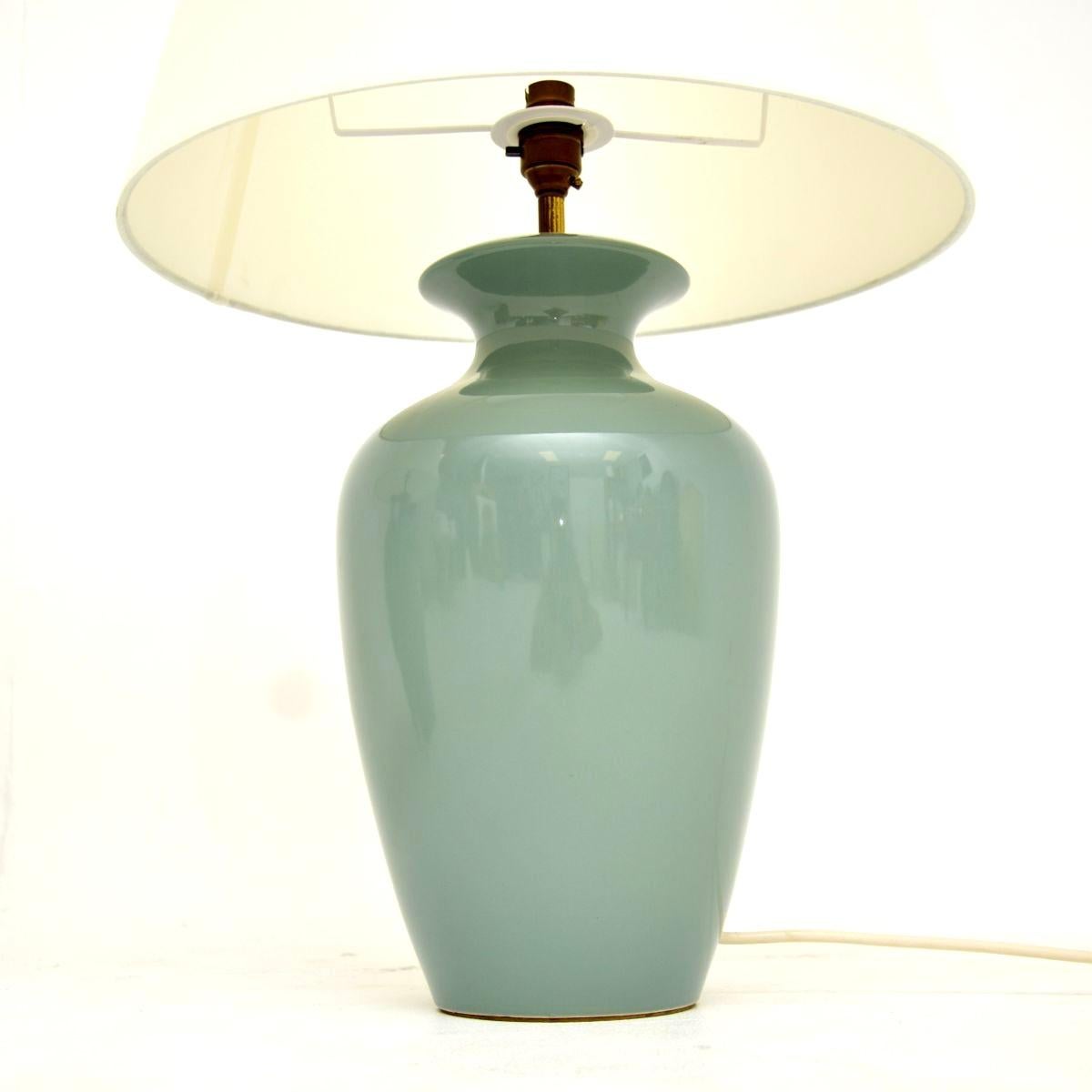 Mid-Century Modern Paire de lampes de table vintage en céramique en vente