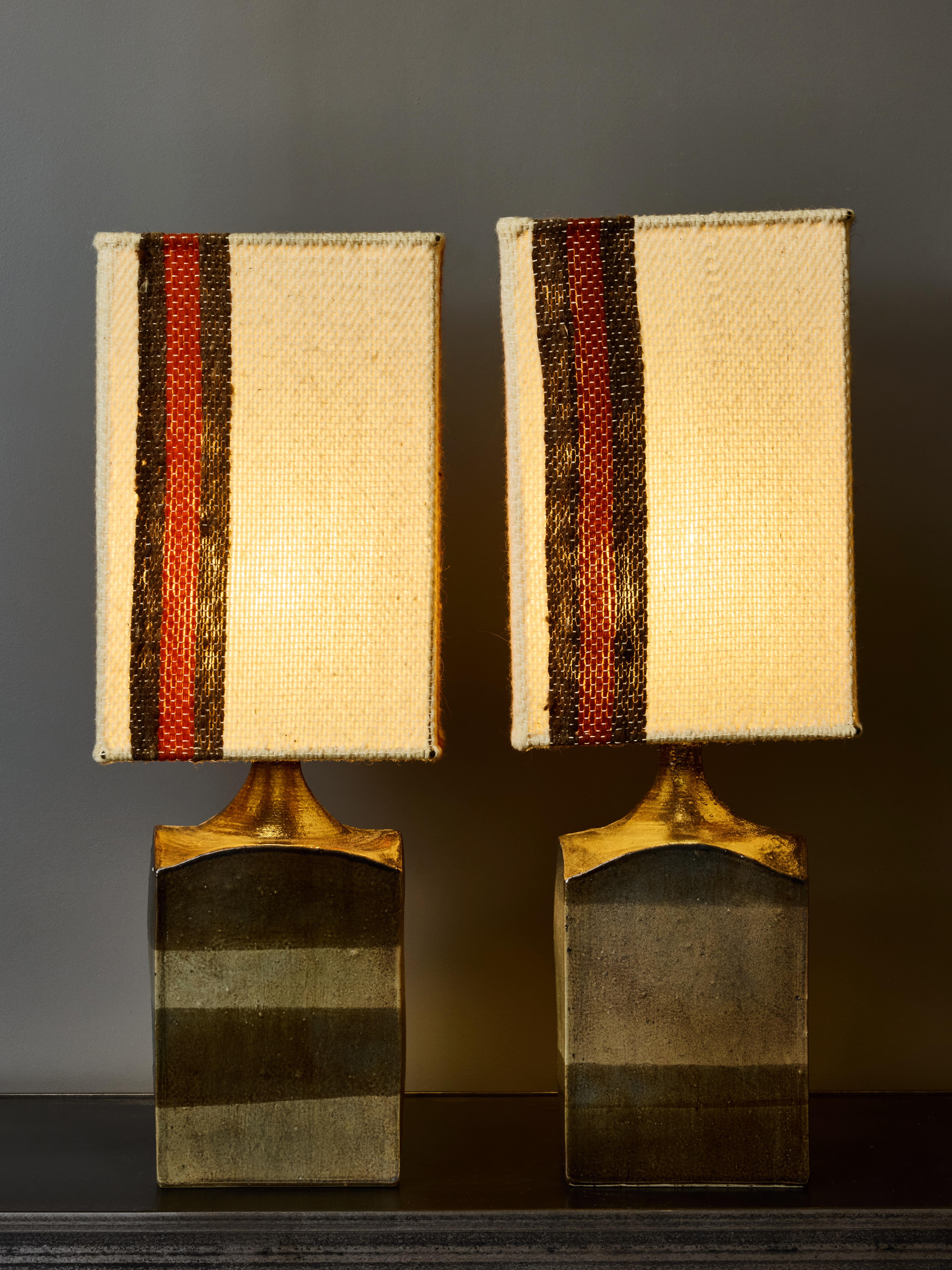 Mid-Century Modern Pair of Vintage Ceramic Table Lamps with Matching Shades For Sale