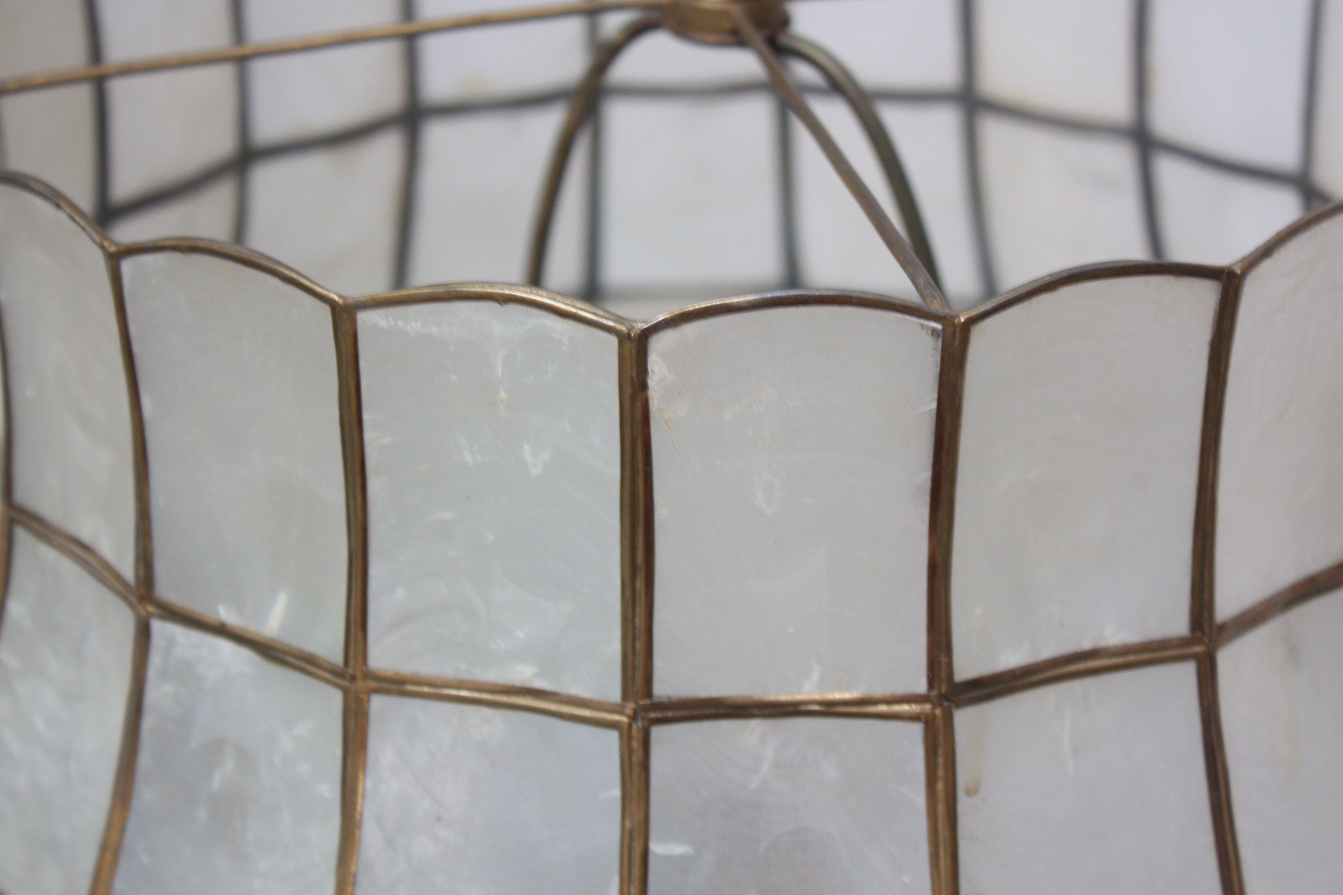 Single Vintage Ceramic Table Lamp with Capiz Shell Shade 3