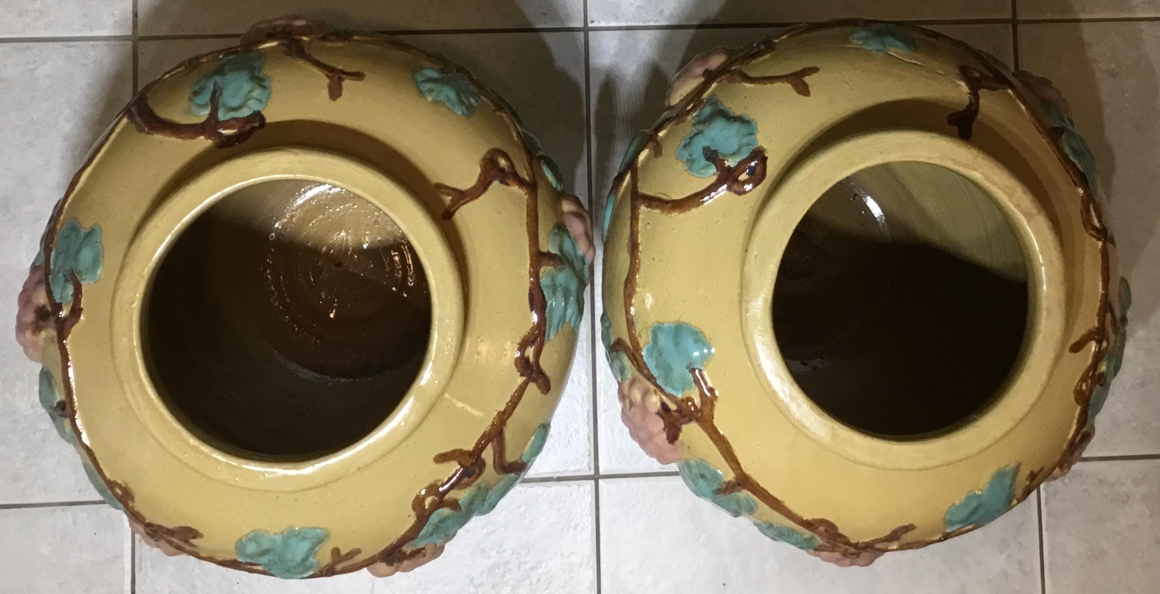 Paar Vintage-Vasen oder Pflanzgefäße aus Keramik im Angebot 11