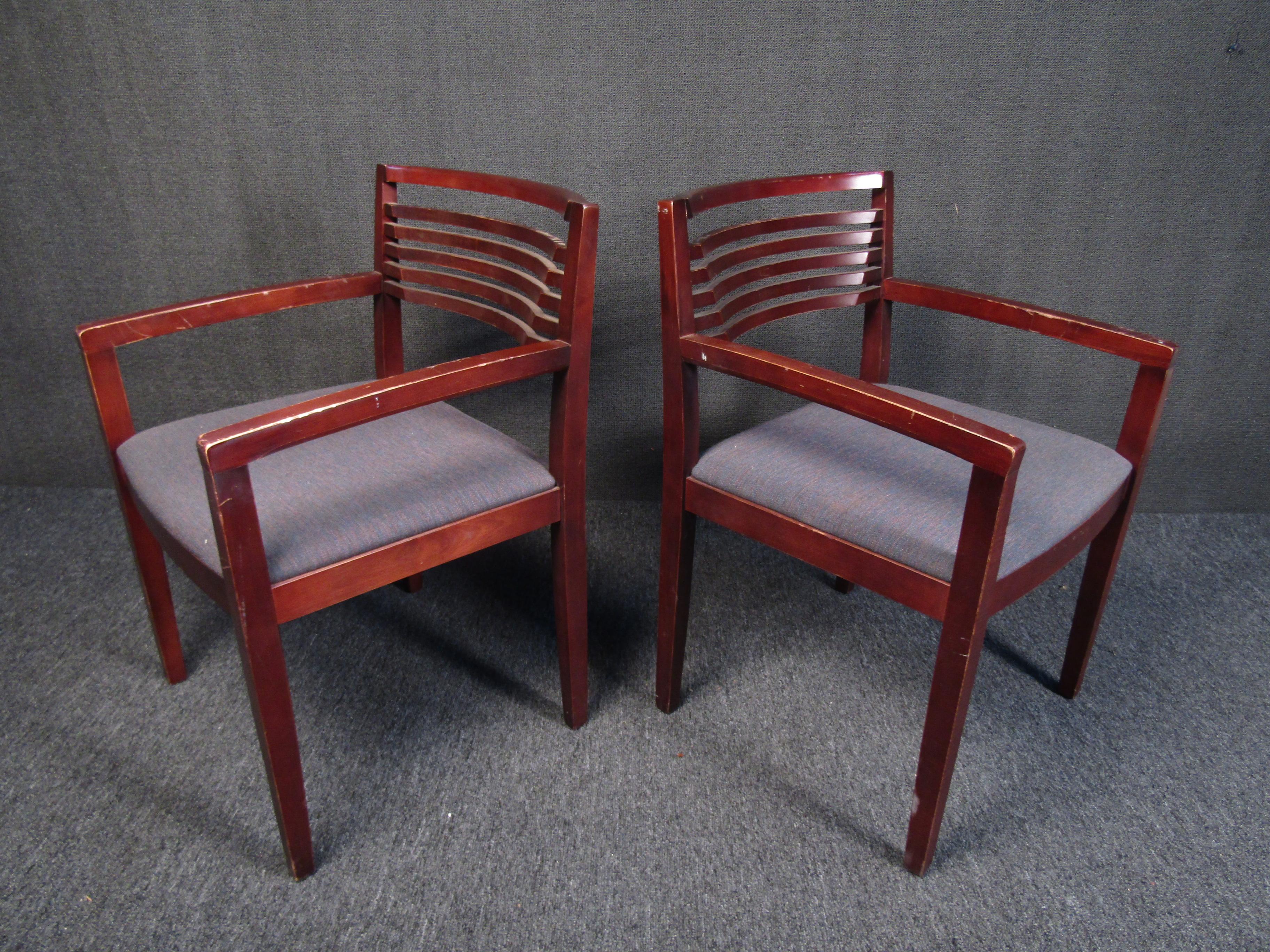 Mid-Century Modern Pair of Vintage Modern Chairs For Sale