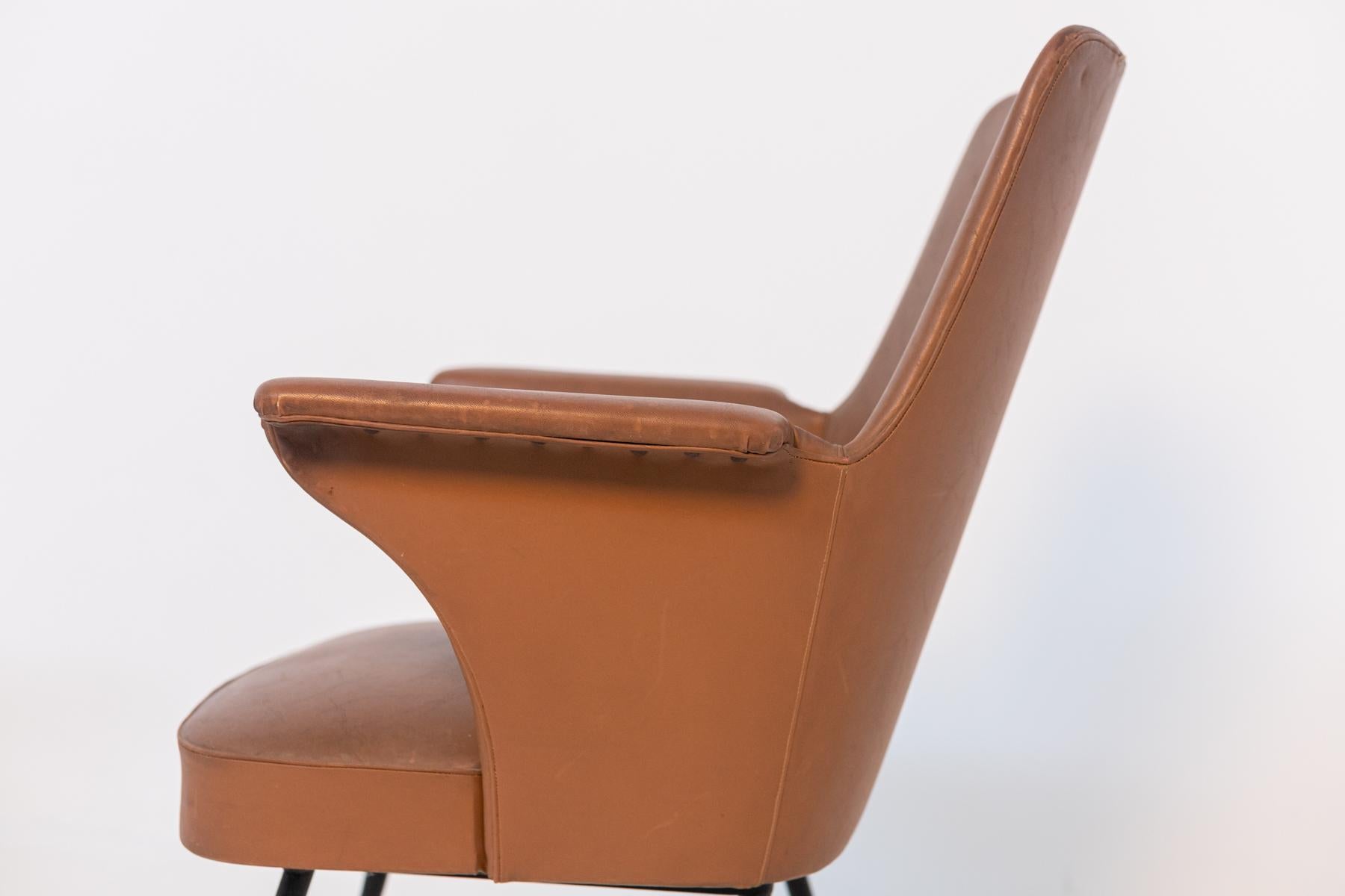 Paire de chaises vintage en cuir par Nino Zoncada, 1950 Bon état - En vente à Milano, IT