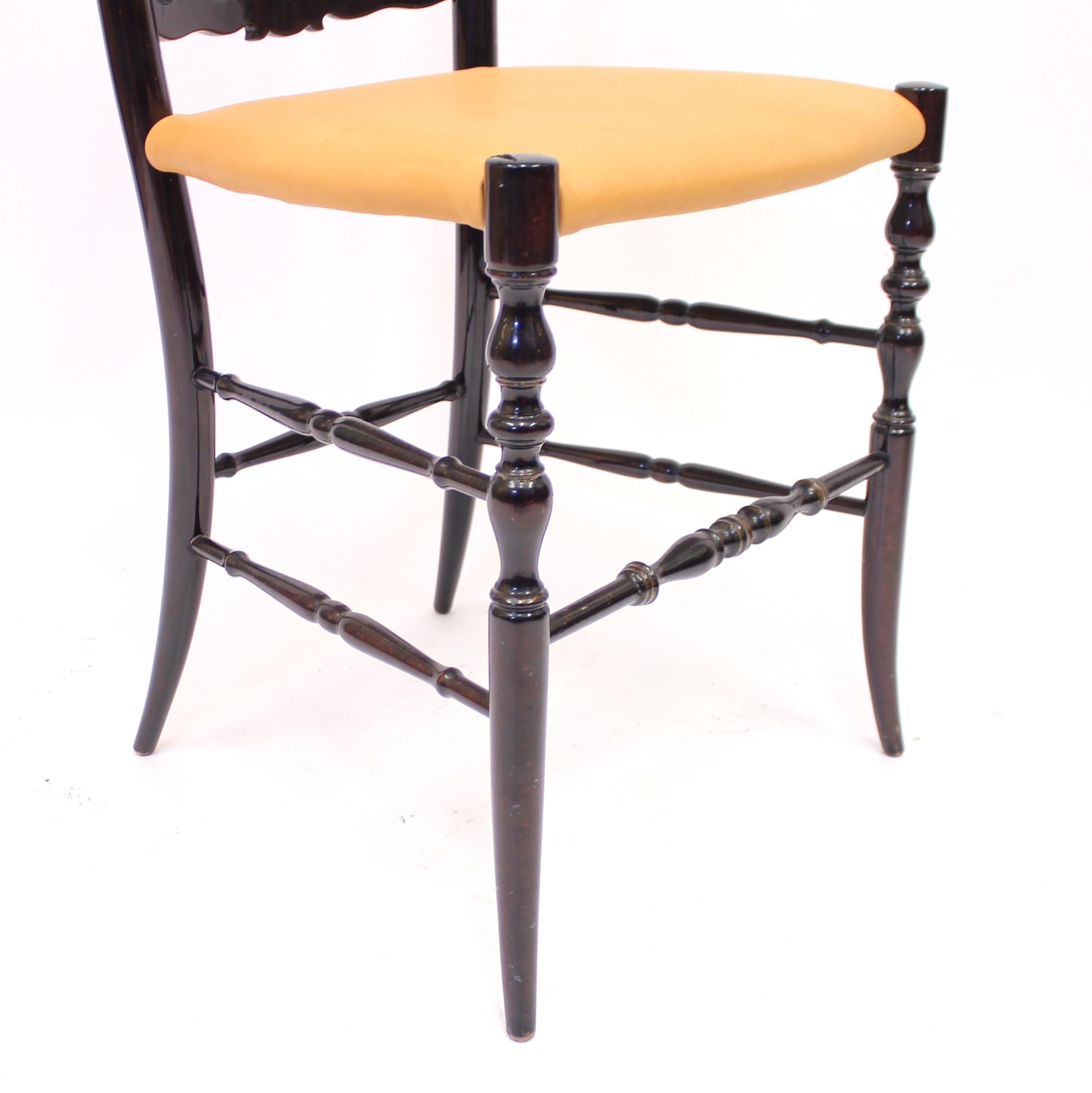 Pair of Vintage Chiavari Chairs with Leather Seats, circa 1950 9