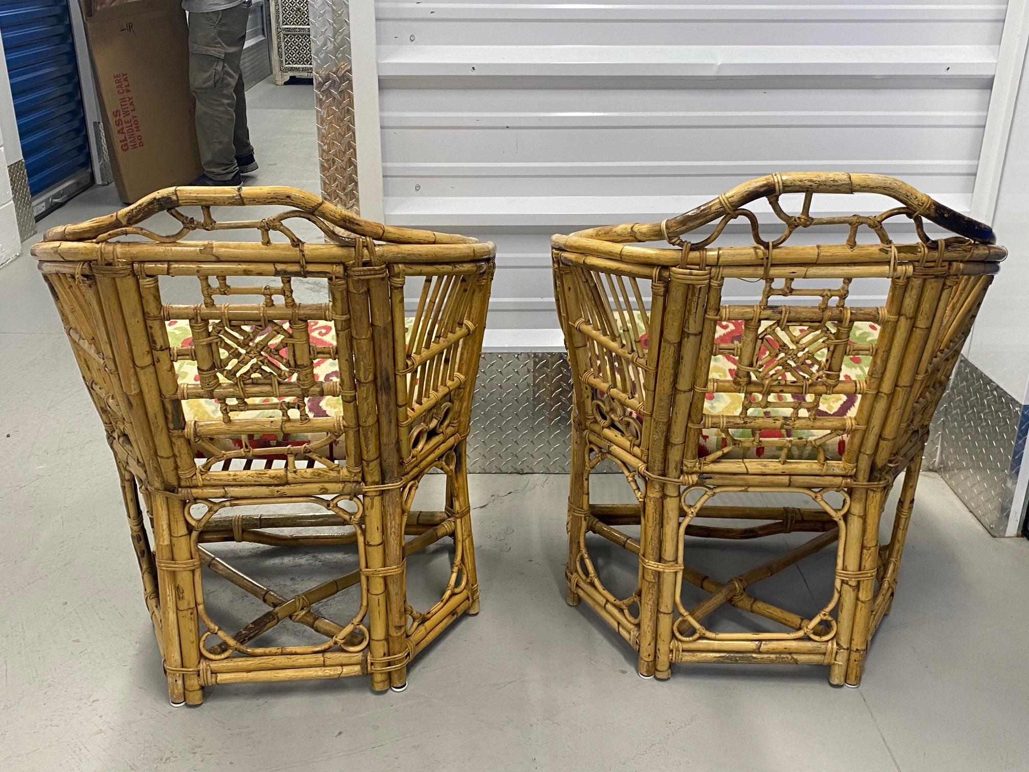 Pareja de sillas de centro de bambú y ratán estilo Chippendale de época china Desconocido en venta
