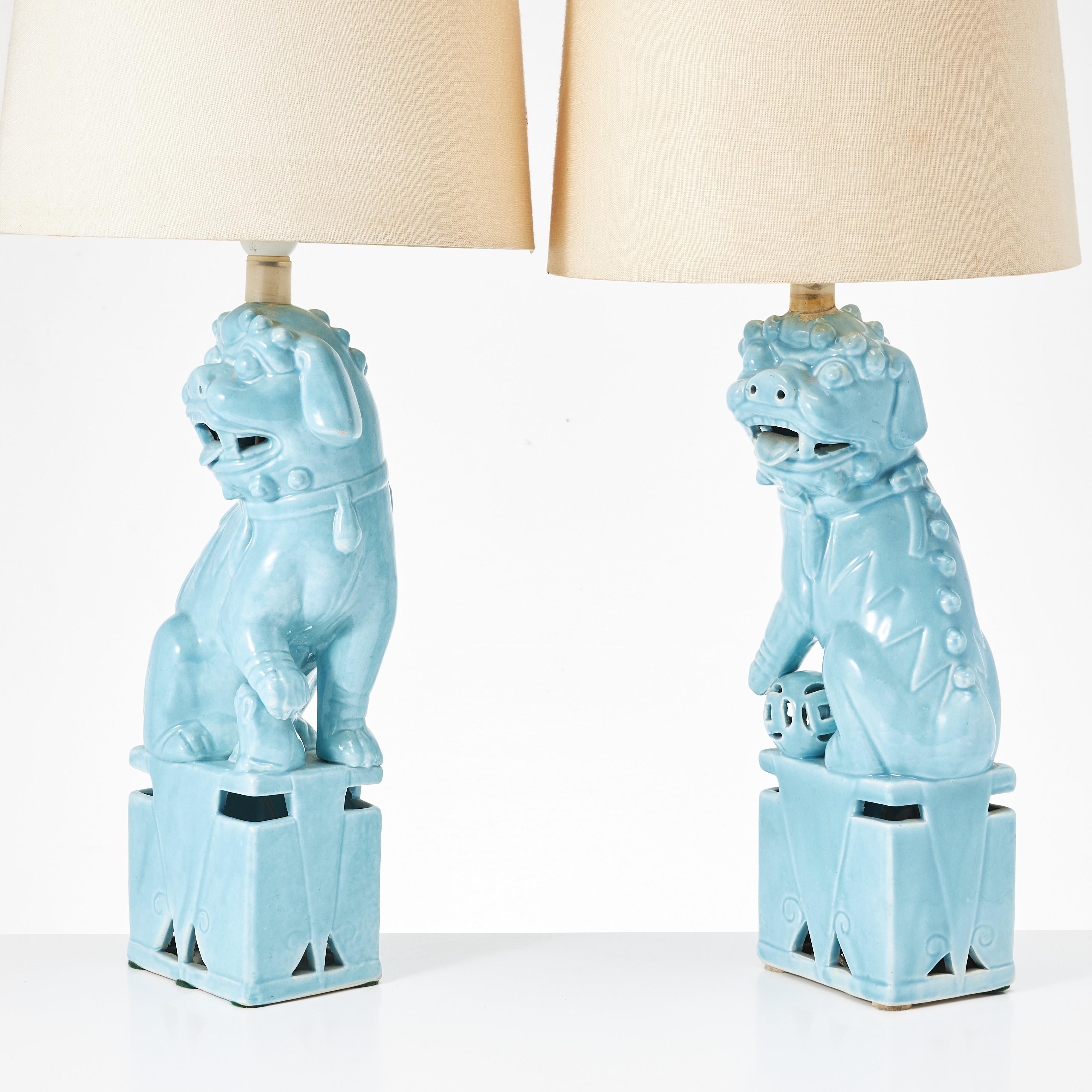 Mid-Century Modern Pair of Vintage Chinese Fu Dog Lamp William 