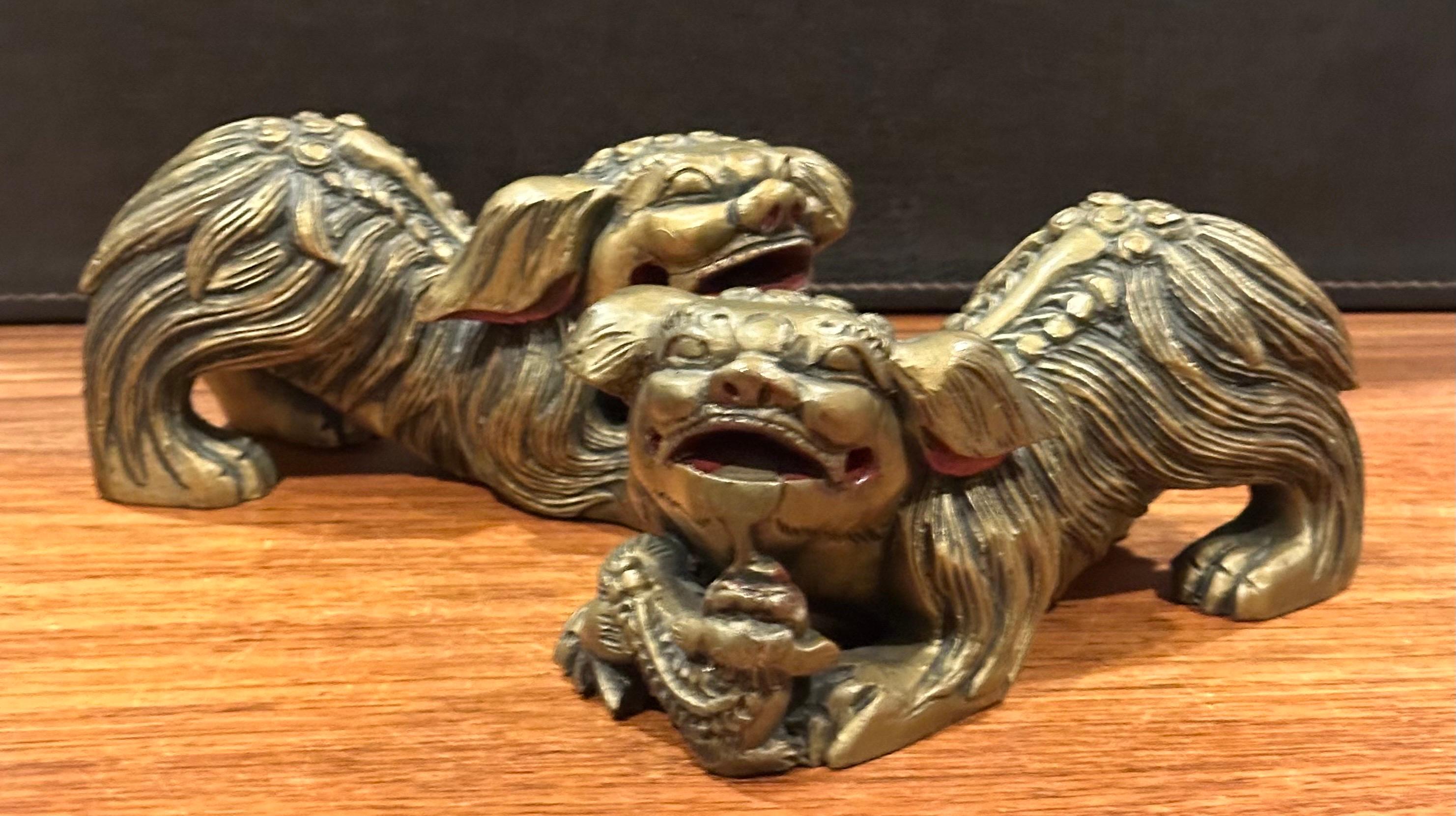 Pair of Vintage Chinese Gold Gilt Wood Carved Foo Dogs For Sale 5