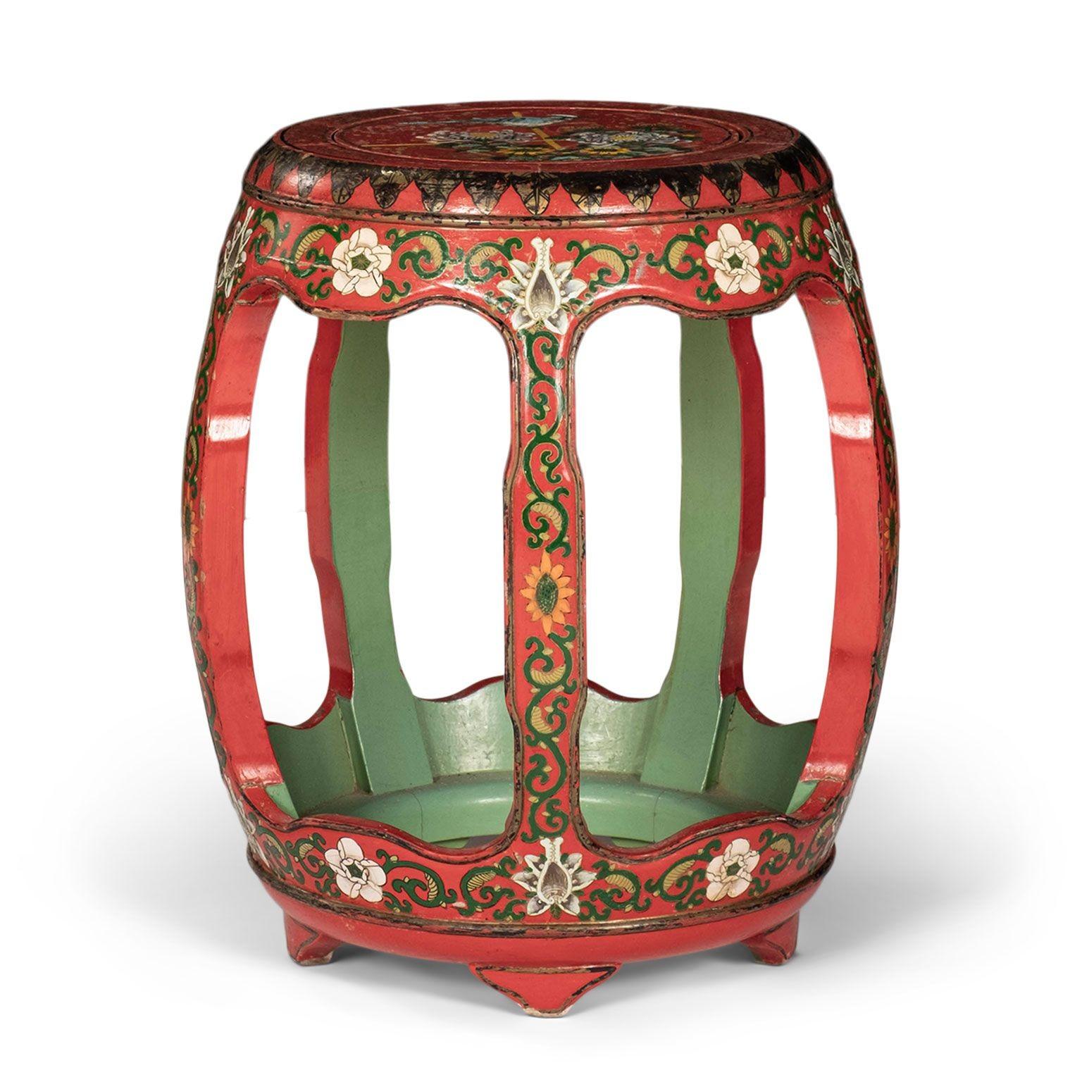 Chinois Paire de sièges de jardin laqués et peints vintage chinois en vente