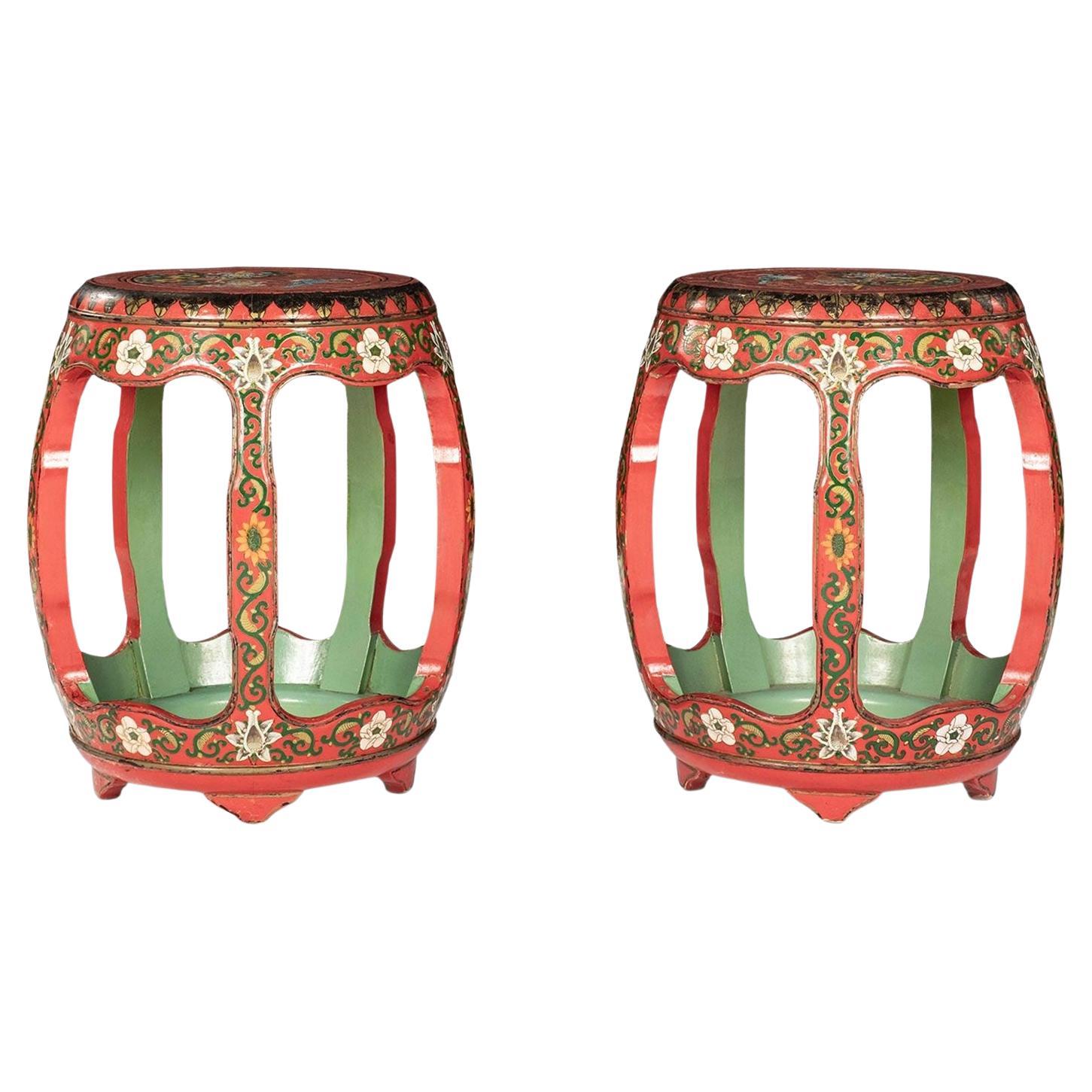 Paire de sièges de jardin laqués et peints vintage chinois