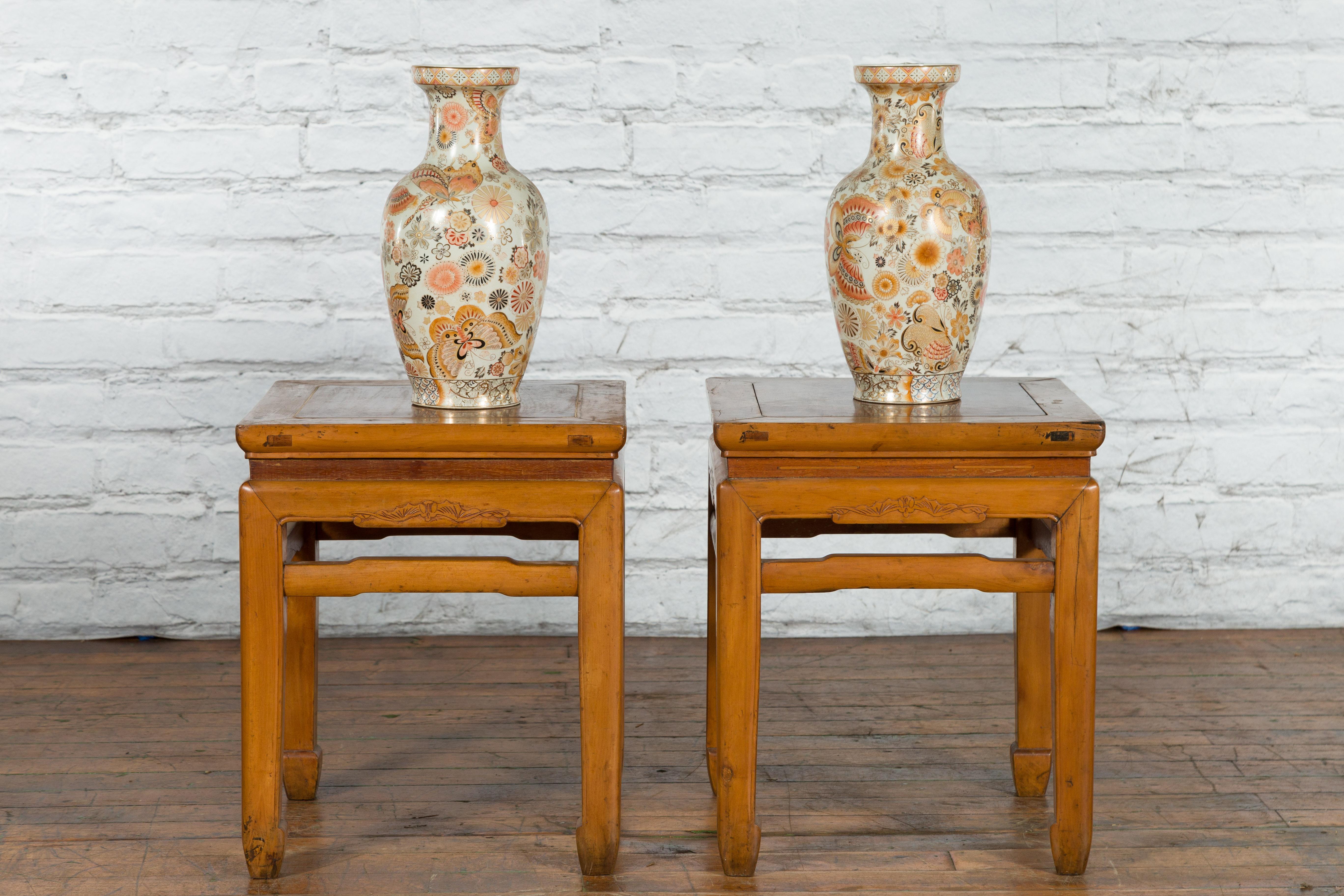 Carved Pair of Vintage Chinese Ming Dynasty Style Waisted Side Tables with Stretchers For Sale