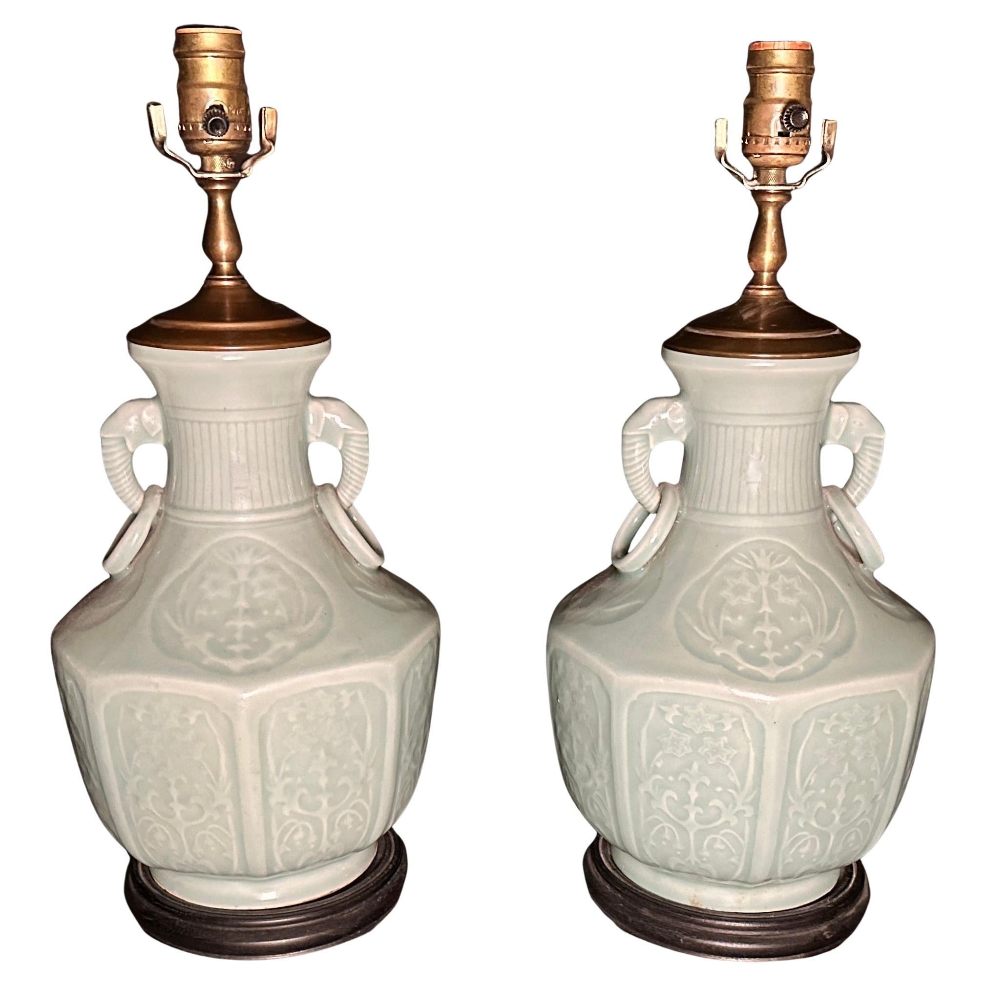 Coppia di vasi cinesi d'epoca in porcellana Celadon come lampade