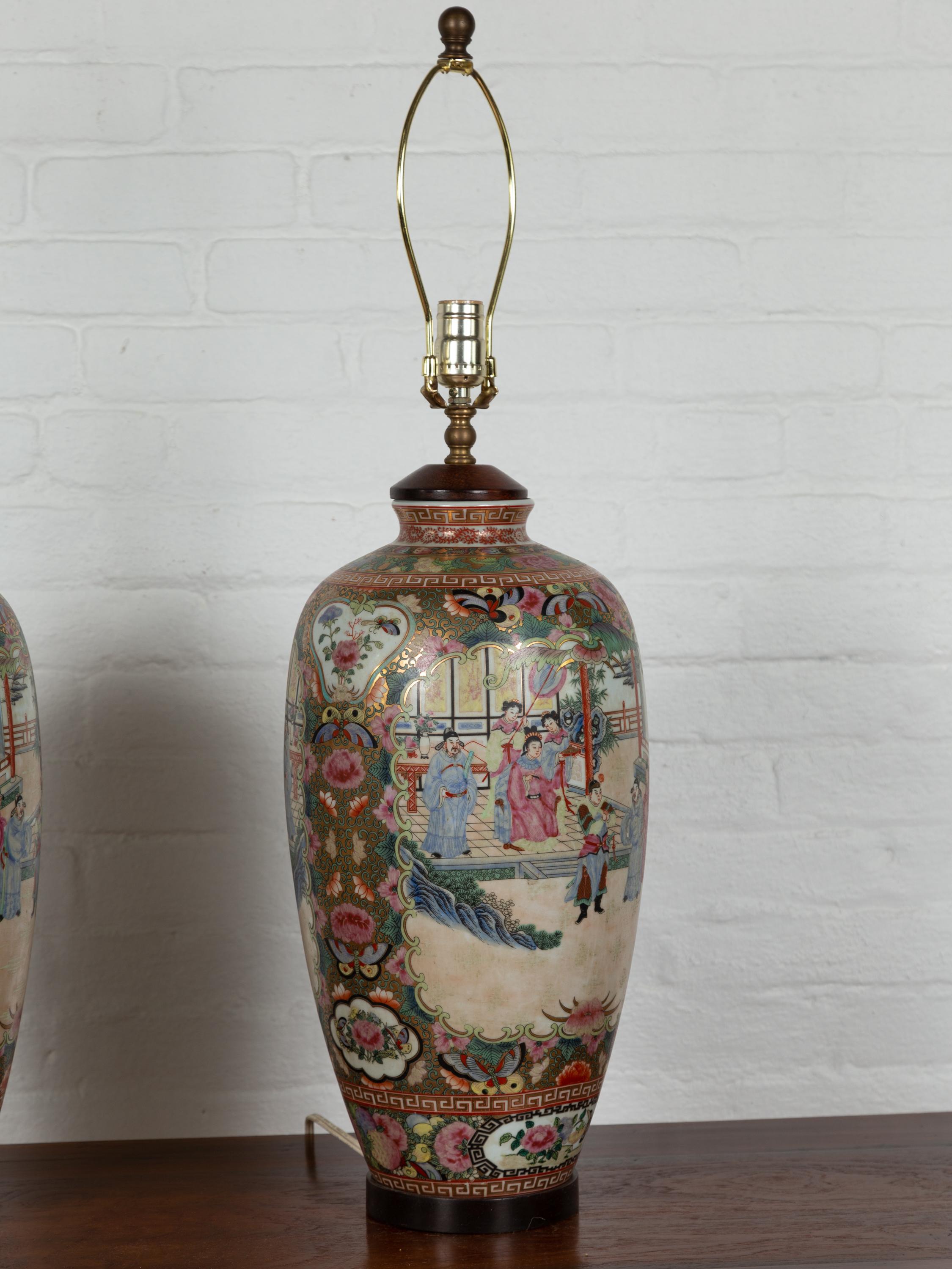 Pair of Vintage Chinese Temple Courtyard Rose Medallion Pattern Table Lamps 7