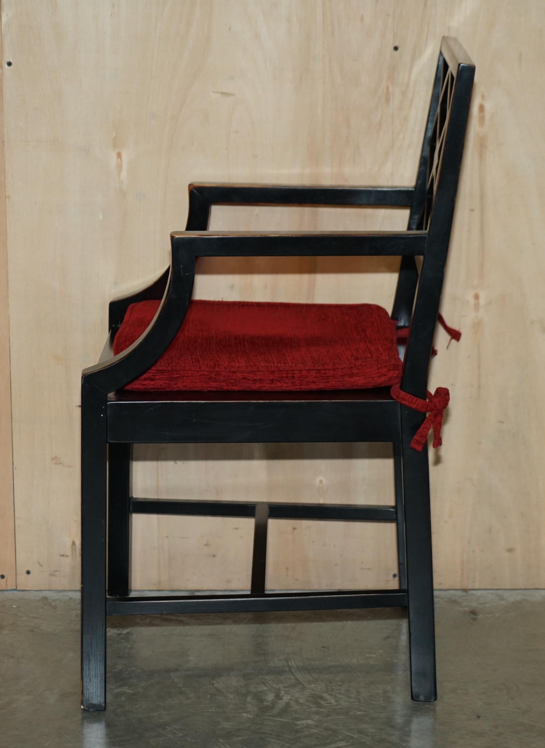 Paire de chaises d'appoint vintage chinoises de style Chippendale en bois d'ébène vieilli en vente 7