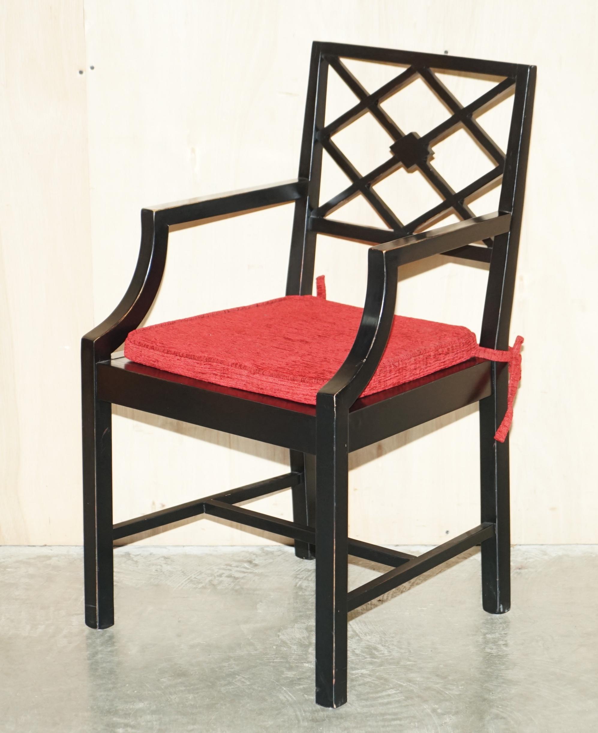 Paire de chaises d'appoint vintage chinoises de style Chippendale en bois d'ébène vieilli en vente 8
