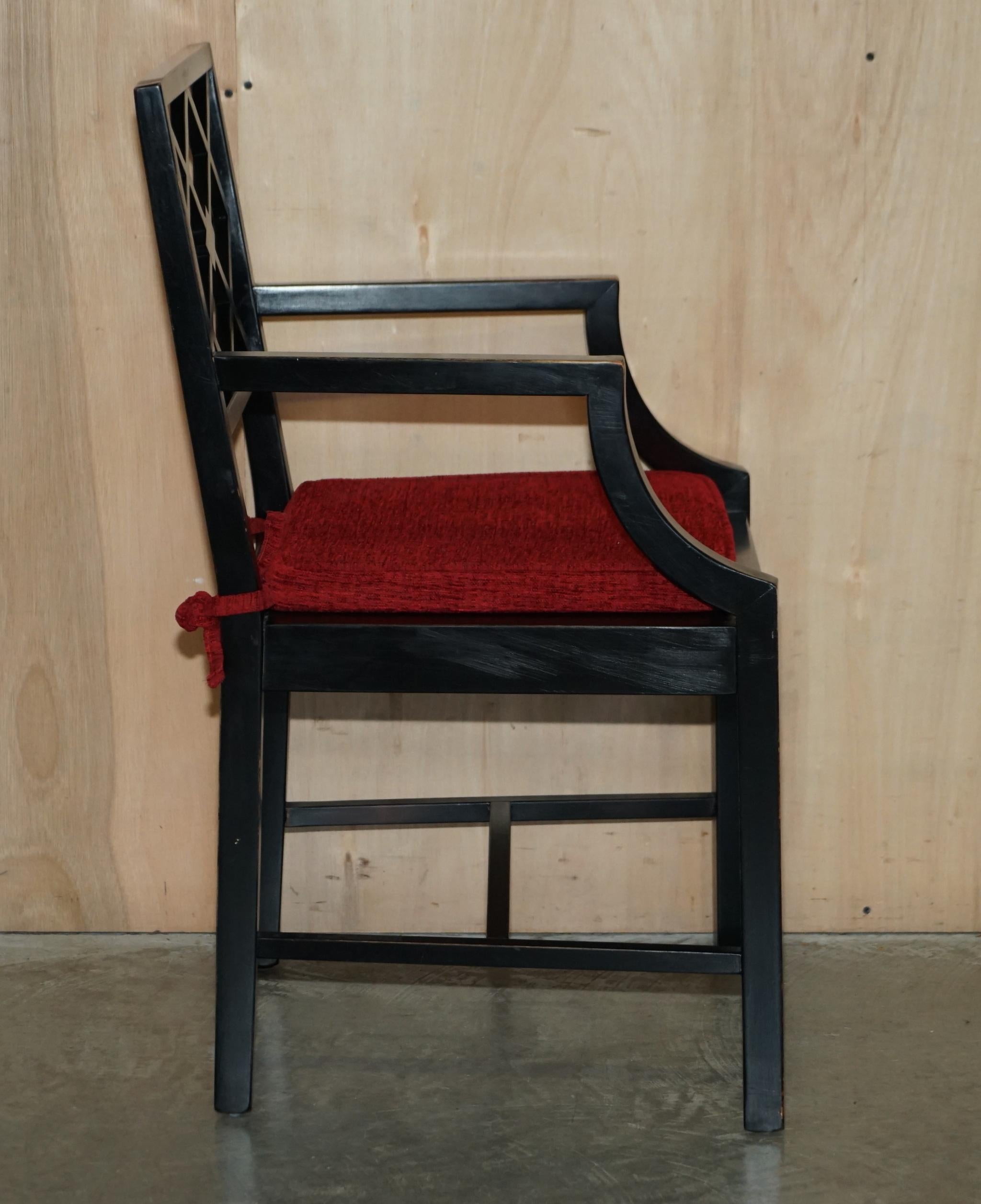 Paire de chaises d'appoint vintage chinoises de style Chippendale en bois d'ébène vieilli en vente 10