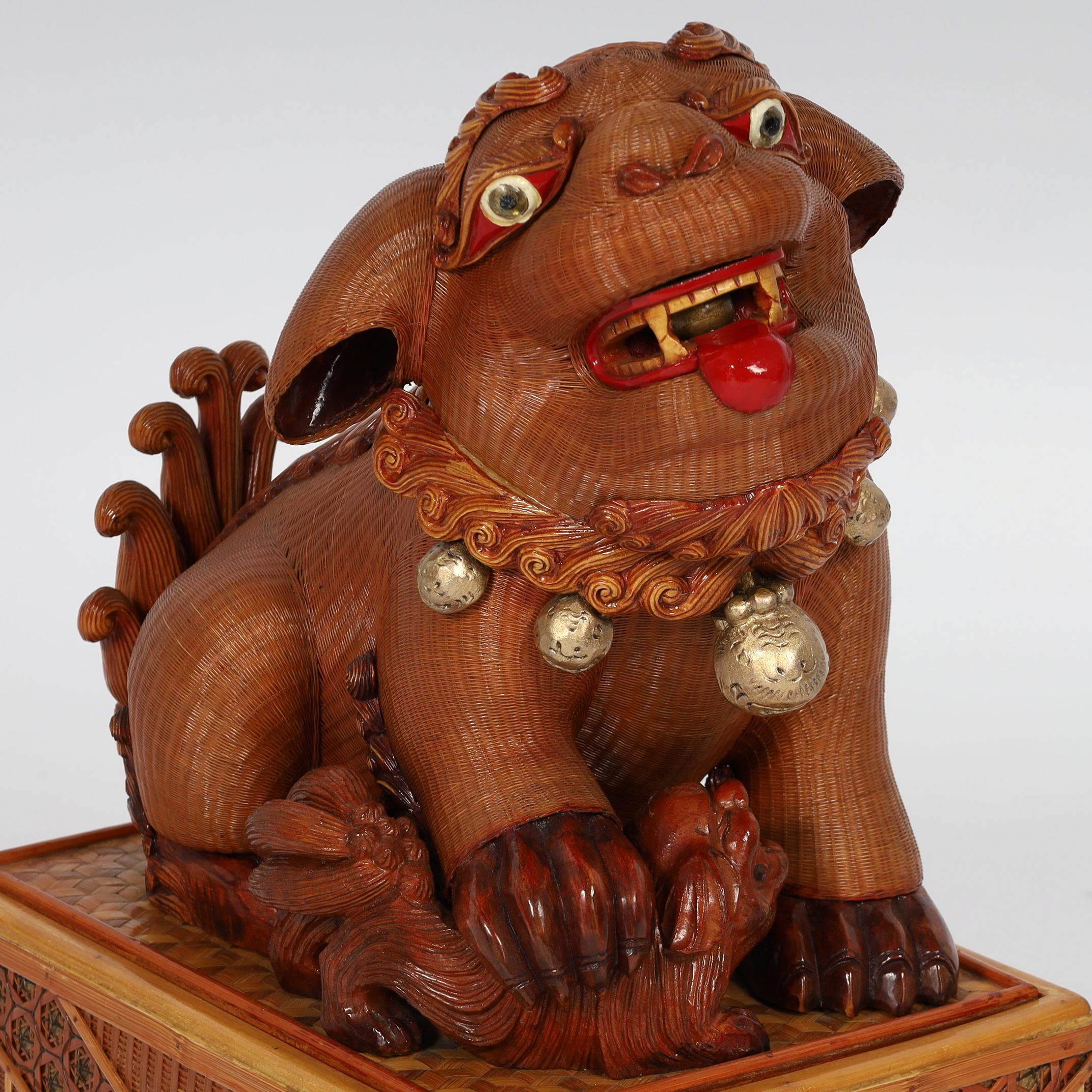Pareja de Perros Foo de Mimbre Chinos Vintage De la Colección Shangai en venta 4