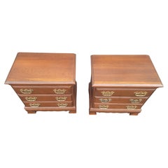 Paar Chippendale-Nachttische aus Kirschbaumholz im Vintage-Stil mit Schubladenschrank