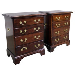 Pair of Vintage Chippendale Statton Old Towne Dark Mahogany Nightstands