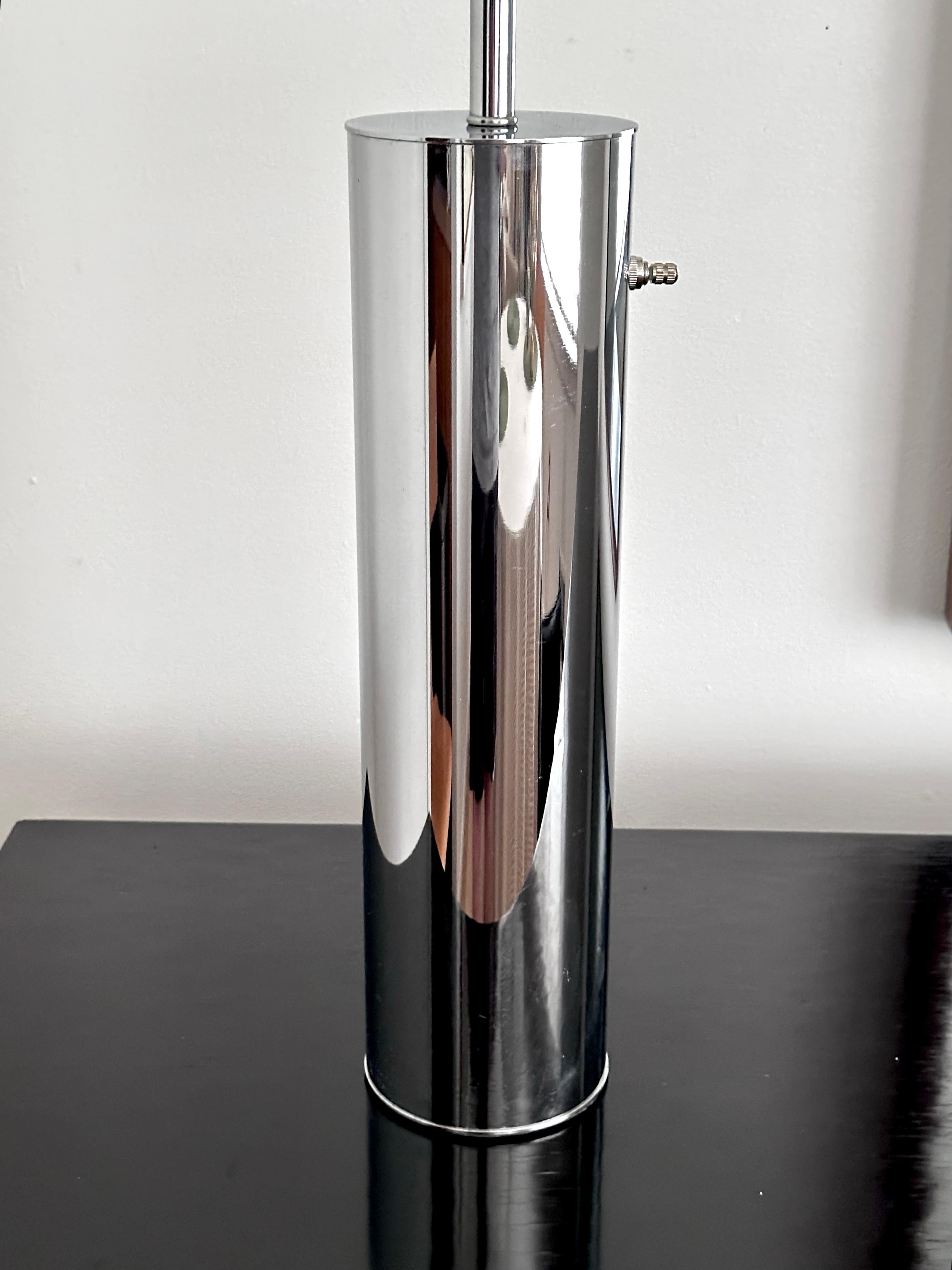 Pair Of Vintage Chrome Cylindrical Table Lamps From Nessen Studios For Sale 7