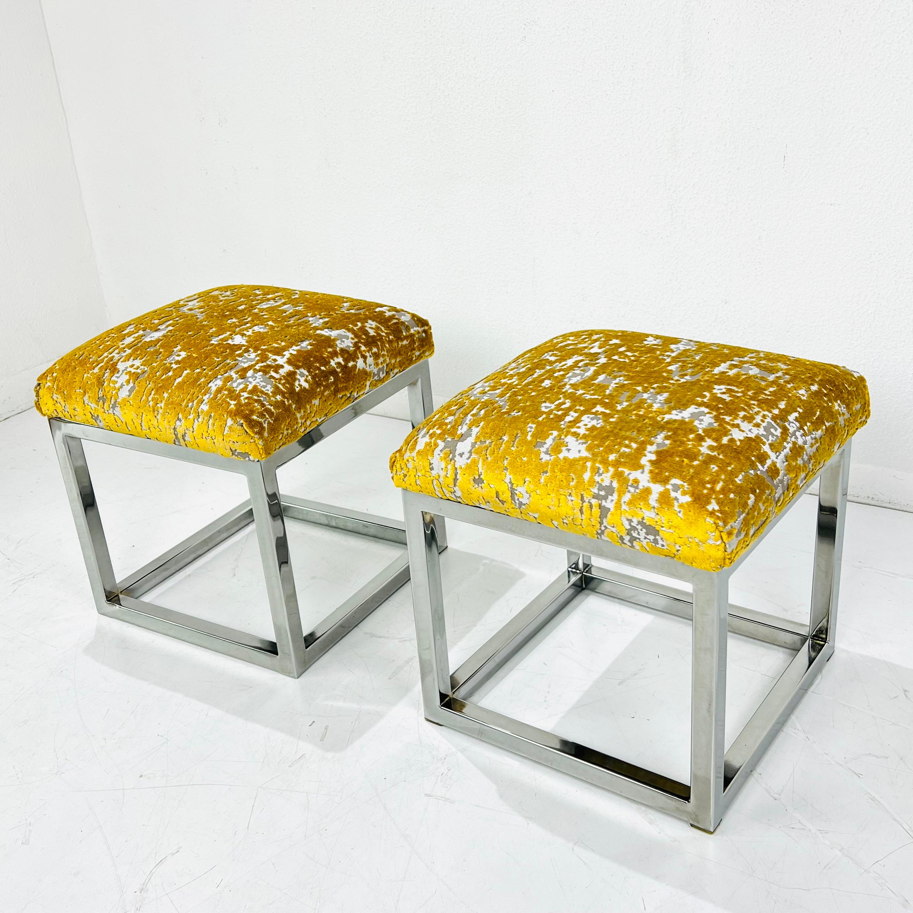 Pair of Vintage Chrome Frame Footstools / Ottomans In Good Condition For Sale In Dallas, TX