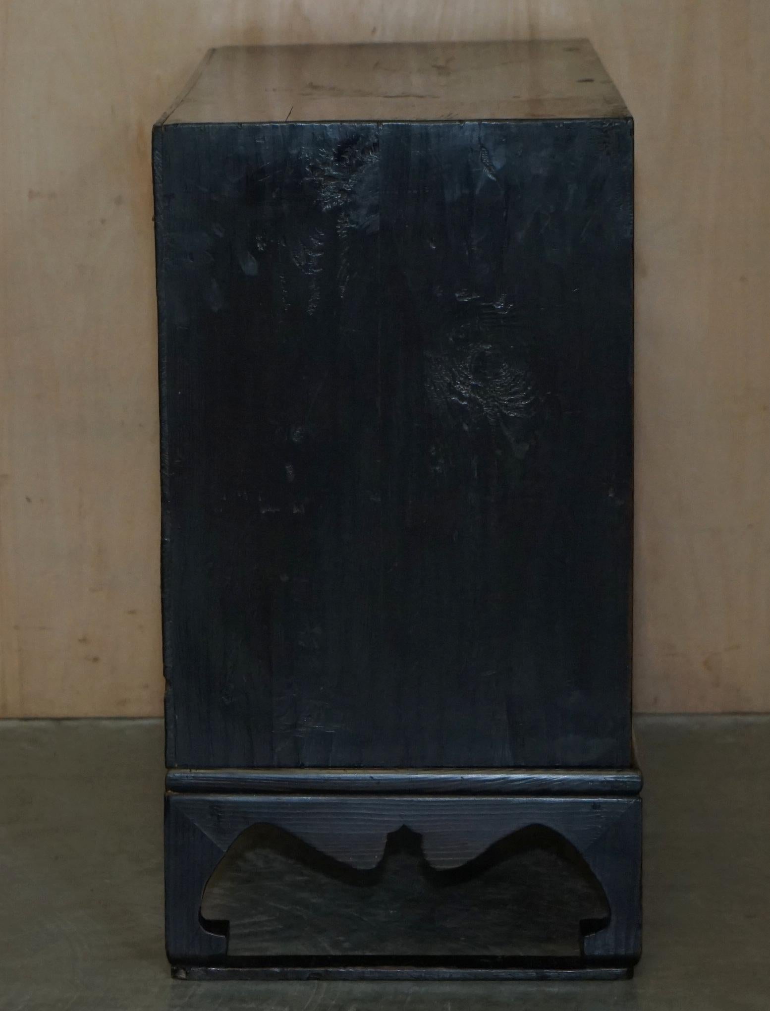 Pärchen Vintage 1950 ASIAN KOREAN SCHOLARS SIDE TABLE CHESTS INC DRAWERS im Angebot 2