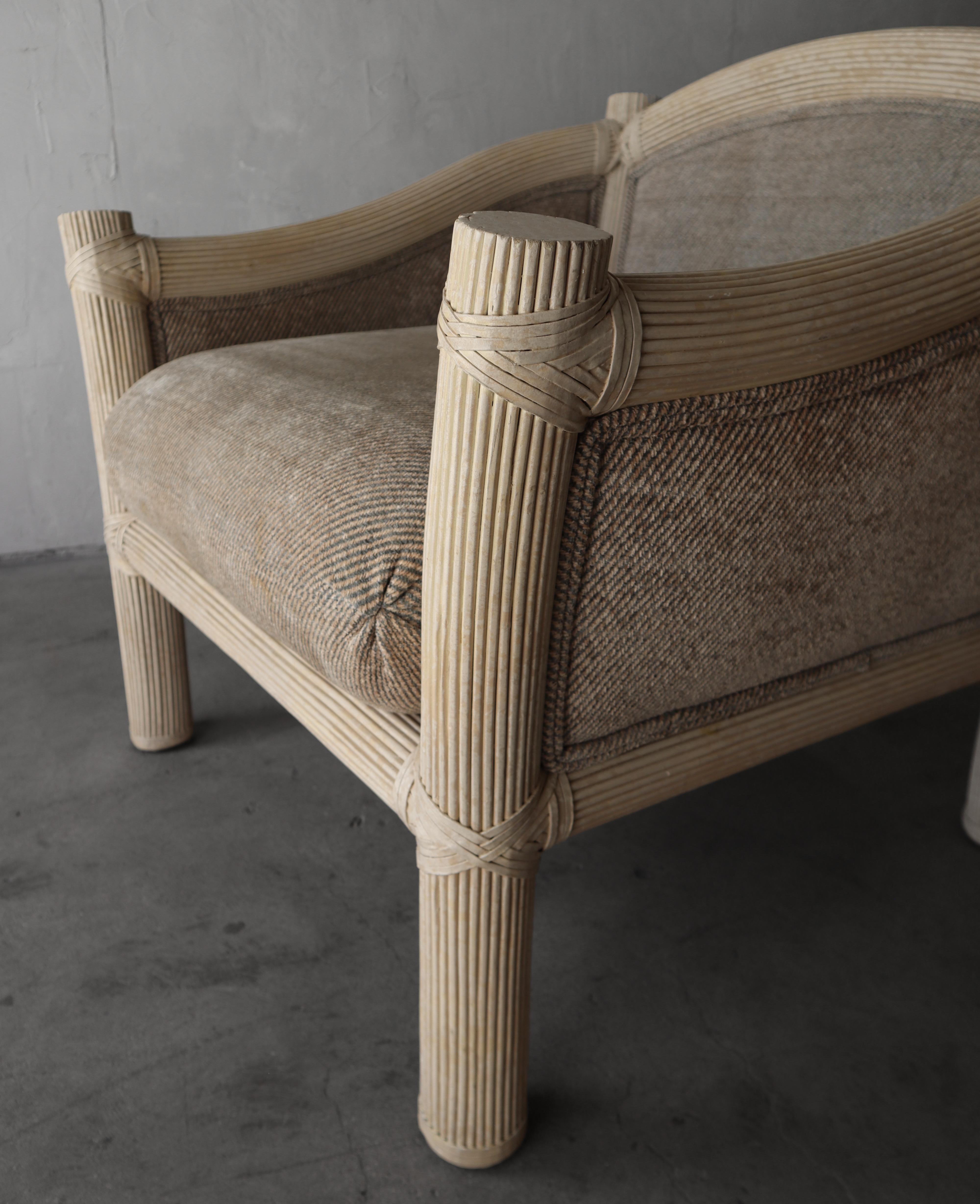 Paar Coastal Reeded Bambus-Loungesessel im Vintage-Stil mit Schilf im Angebot 6