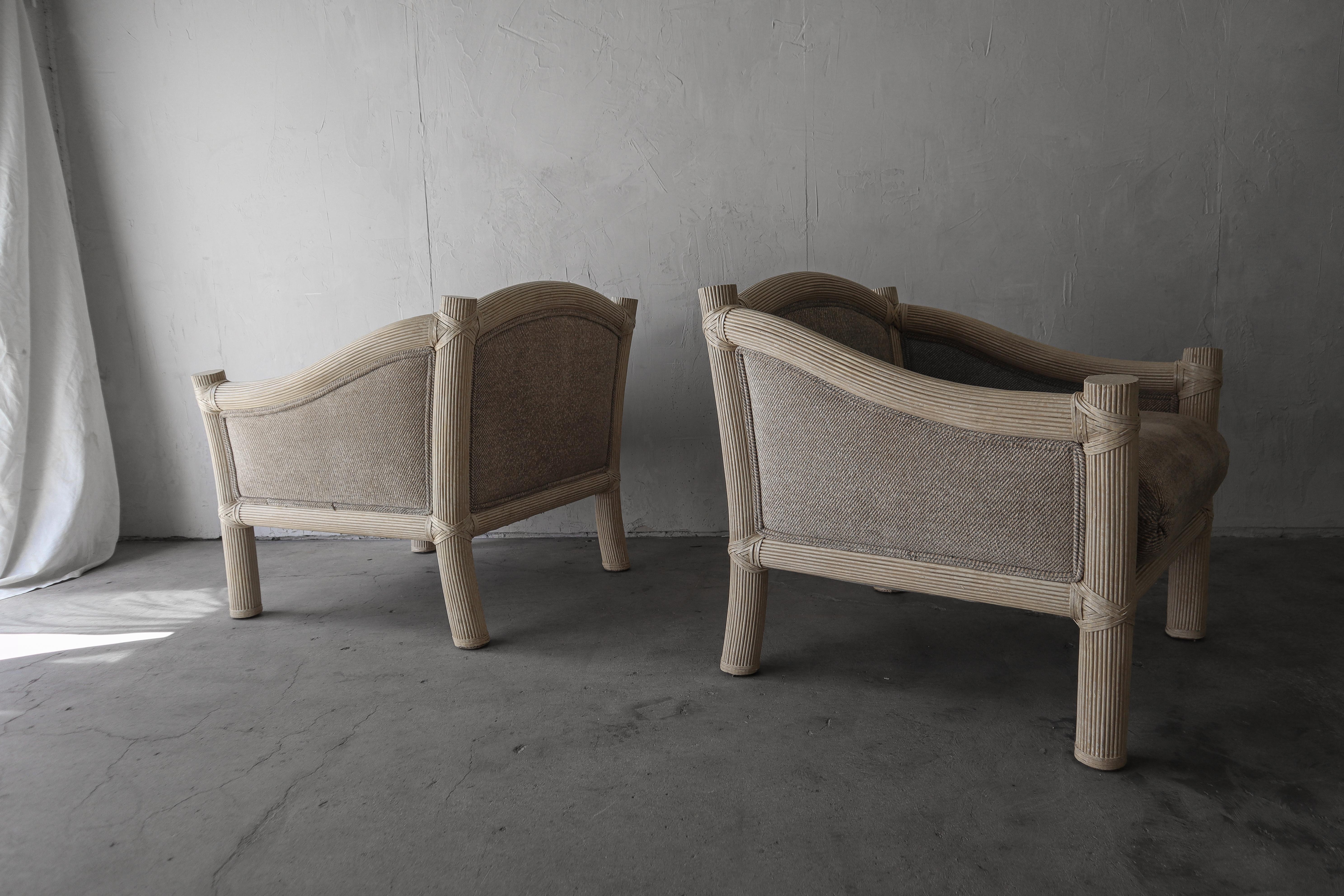 Paar Coastal Reeded Bambus-Loungesessel im Vintage-Stil mit Schilf (20. Jahrhundert) im Angebot