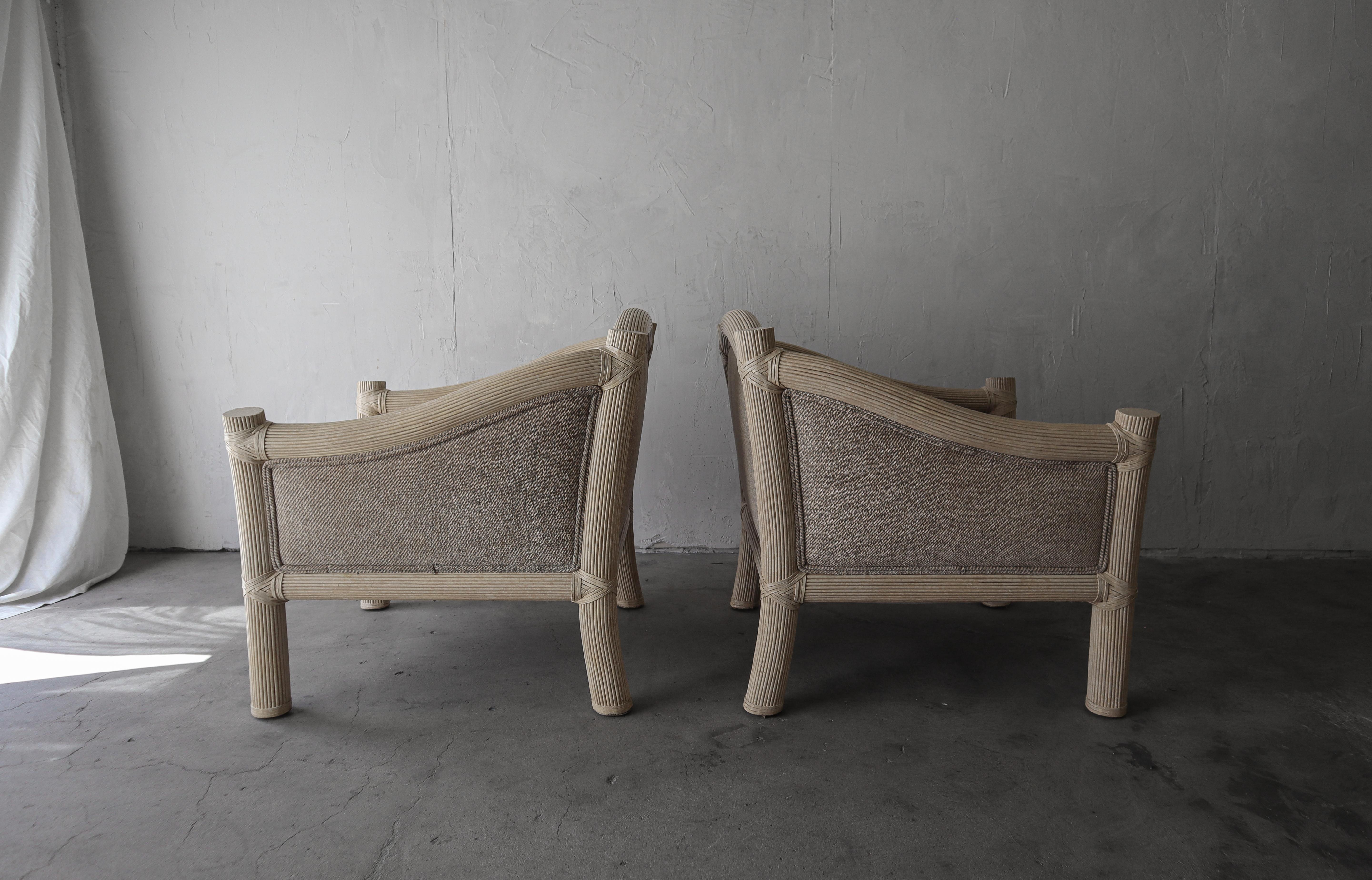 Paar Coastal Reeded Bambus-Loungesessel im Vintage-Stil mit Schilf im Angebot 1