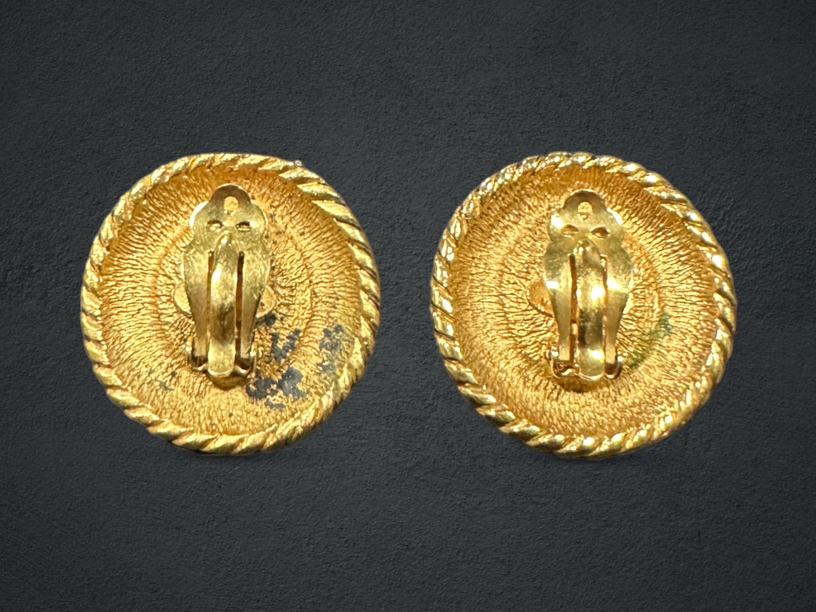 French Pair of Vintage Coco Chanel Clip On Earrings Costume Jewelry For Sale