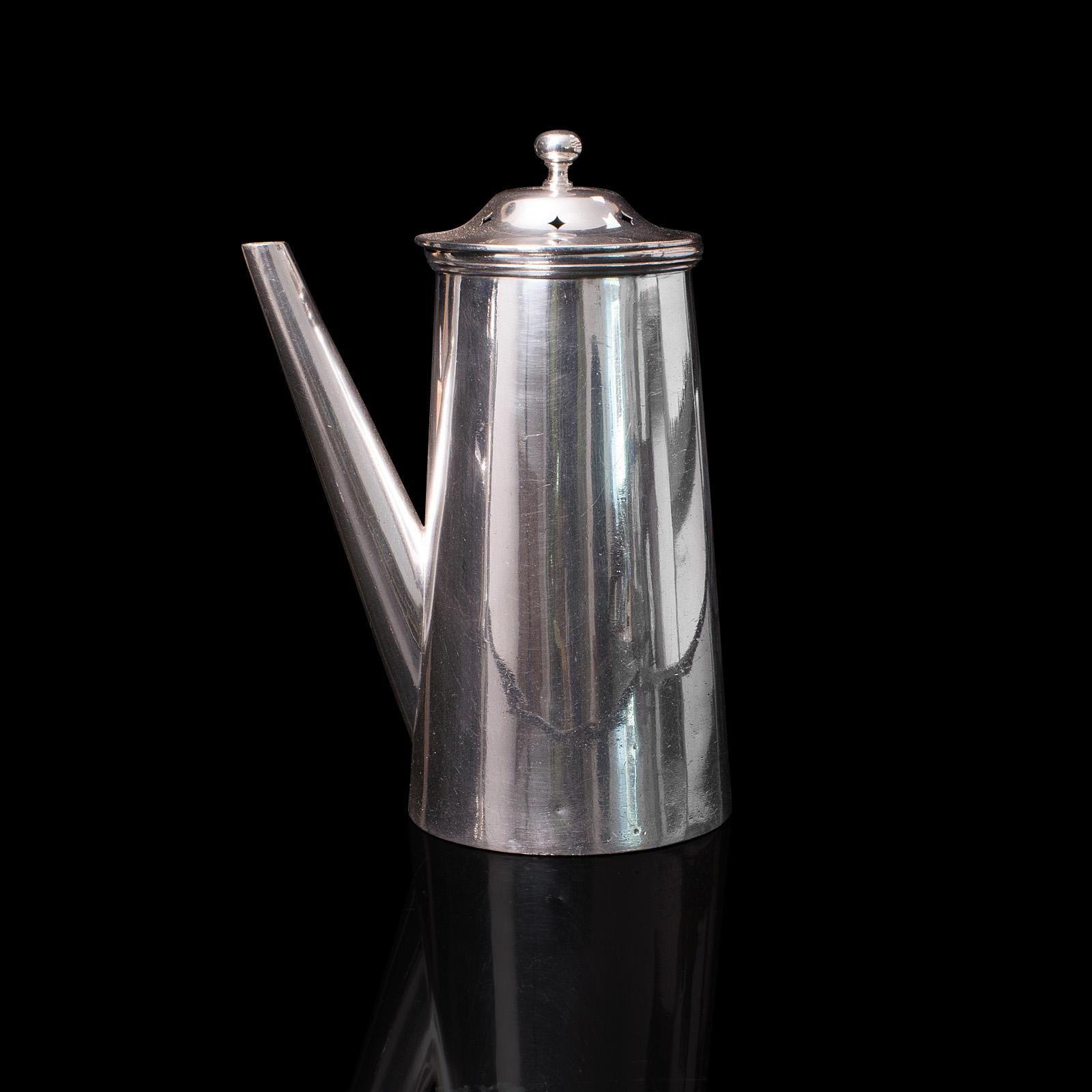 20th Century Pair of Vintage Coffee Pots, Silver Plate, Chocolate Jug, Mappin & Webb, C.1940 For Sale