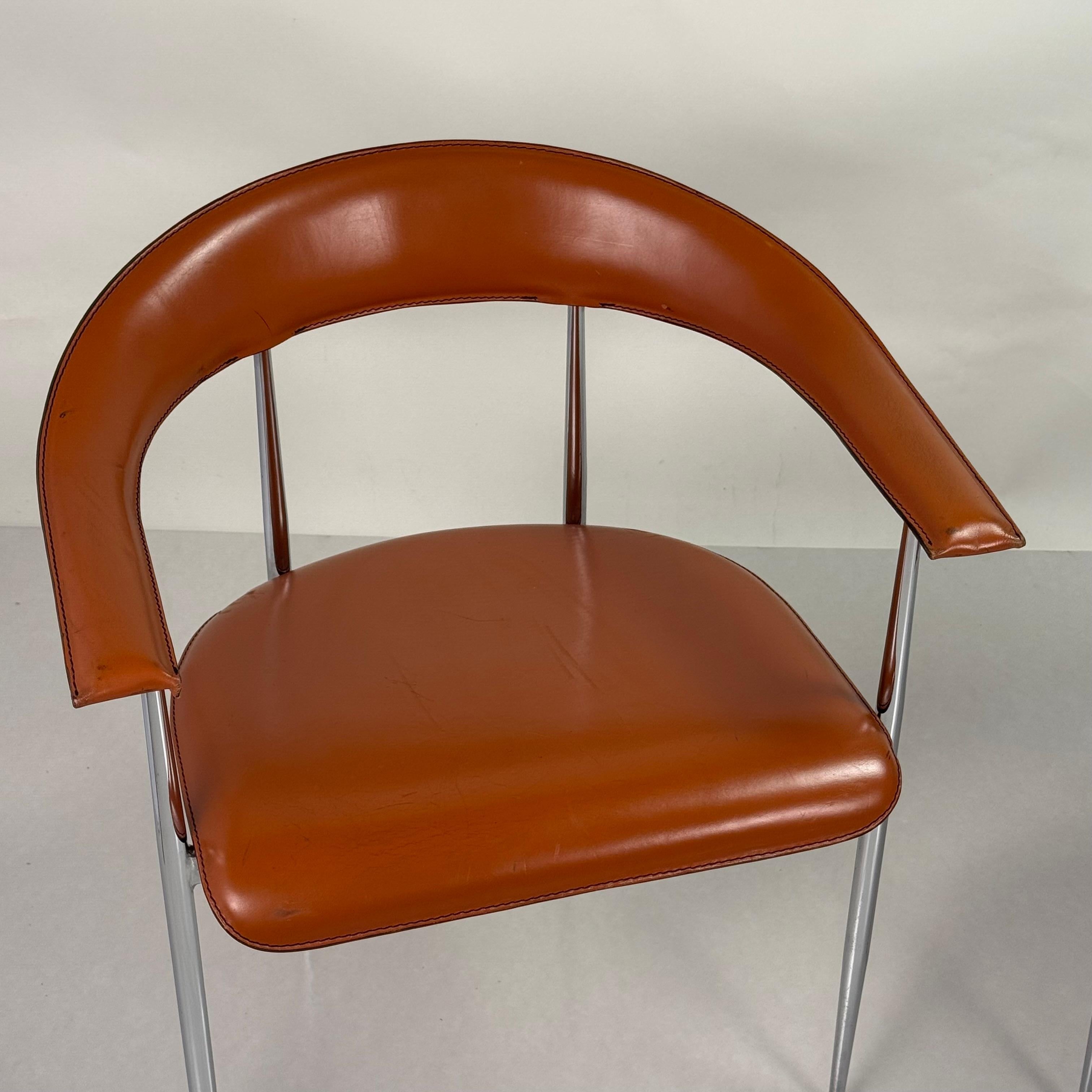 Ein Paar Vintage Cognac Leder P40 Stühle von Vegni & Gualtierotti für Fasem im Angebot 1